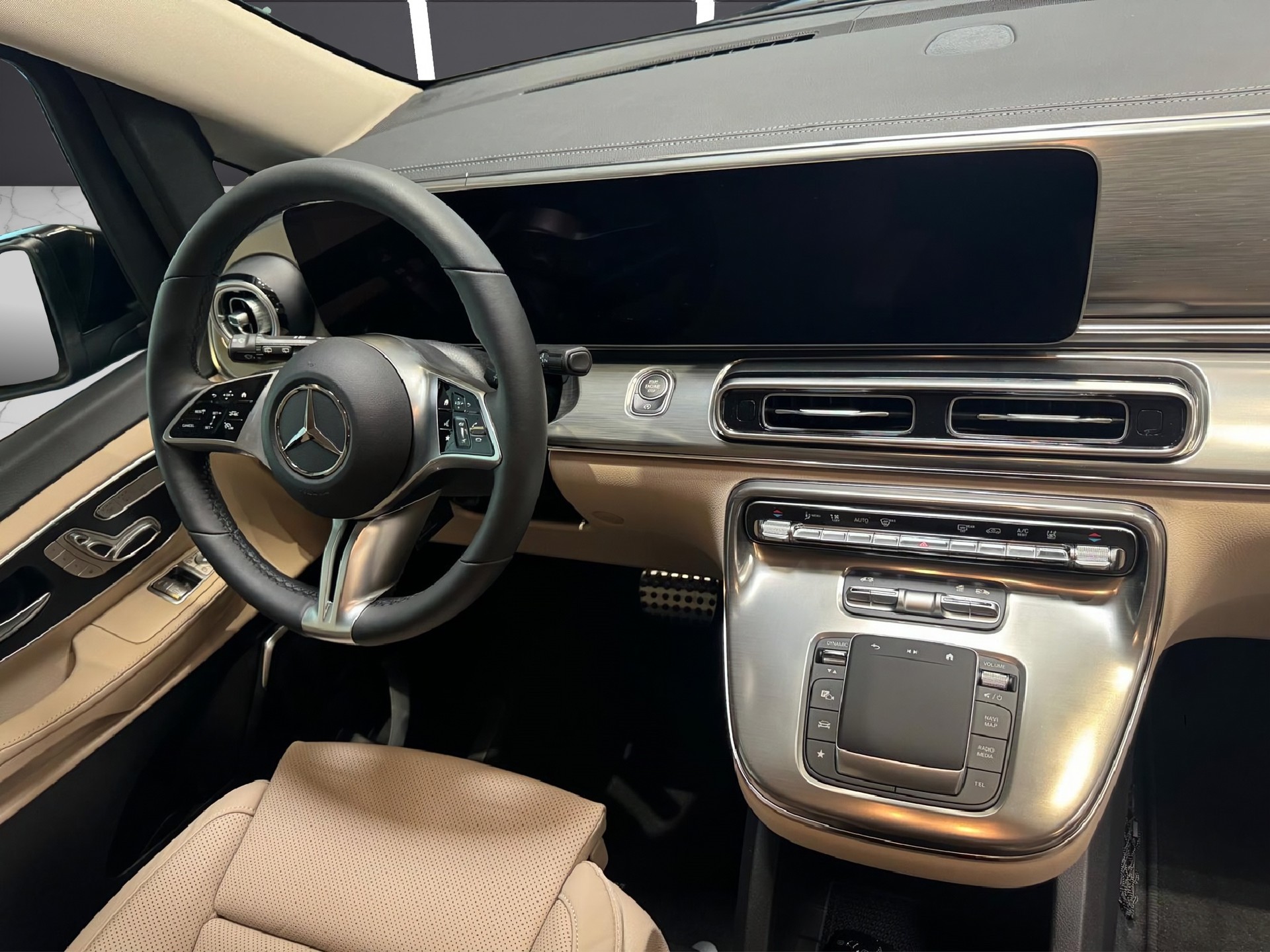 MERCEDES-BENZ V 300 d extralang 4Matic Exclusive 9G-Tronic-image-7
