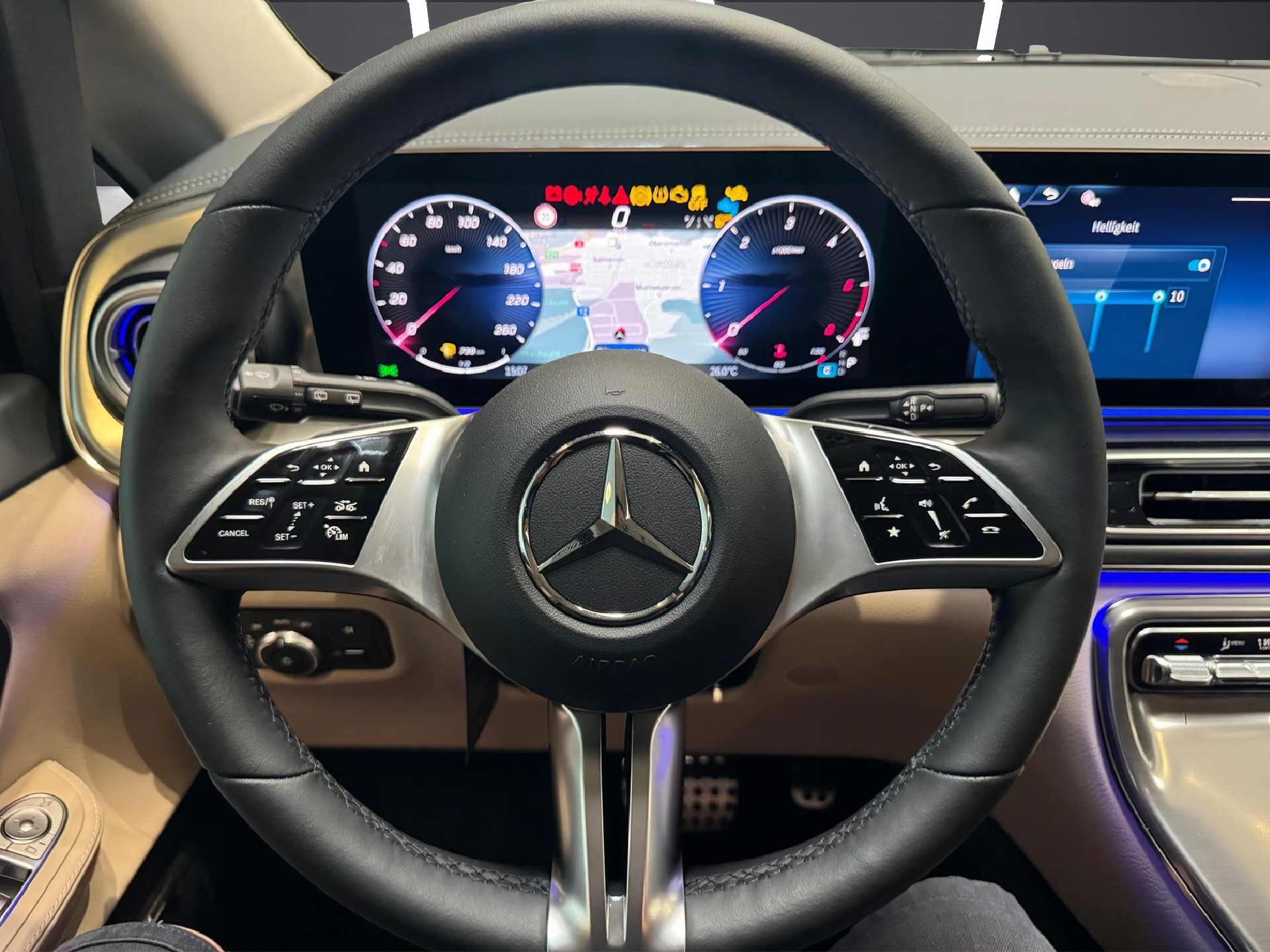 MERCEDES-BENZ V 300 d extralang 4Matic Exclusive 9G-Tronic-image-4
