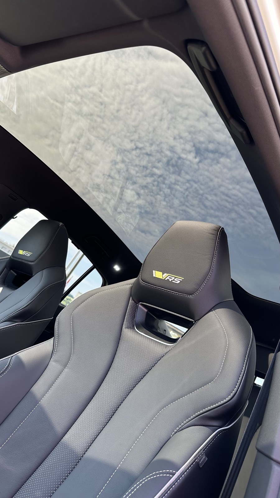 SKODA Enyaq 80x RS iV-image-10