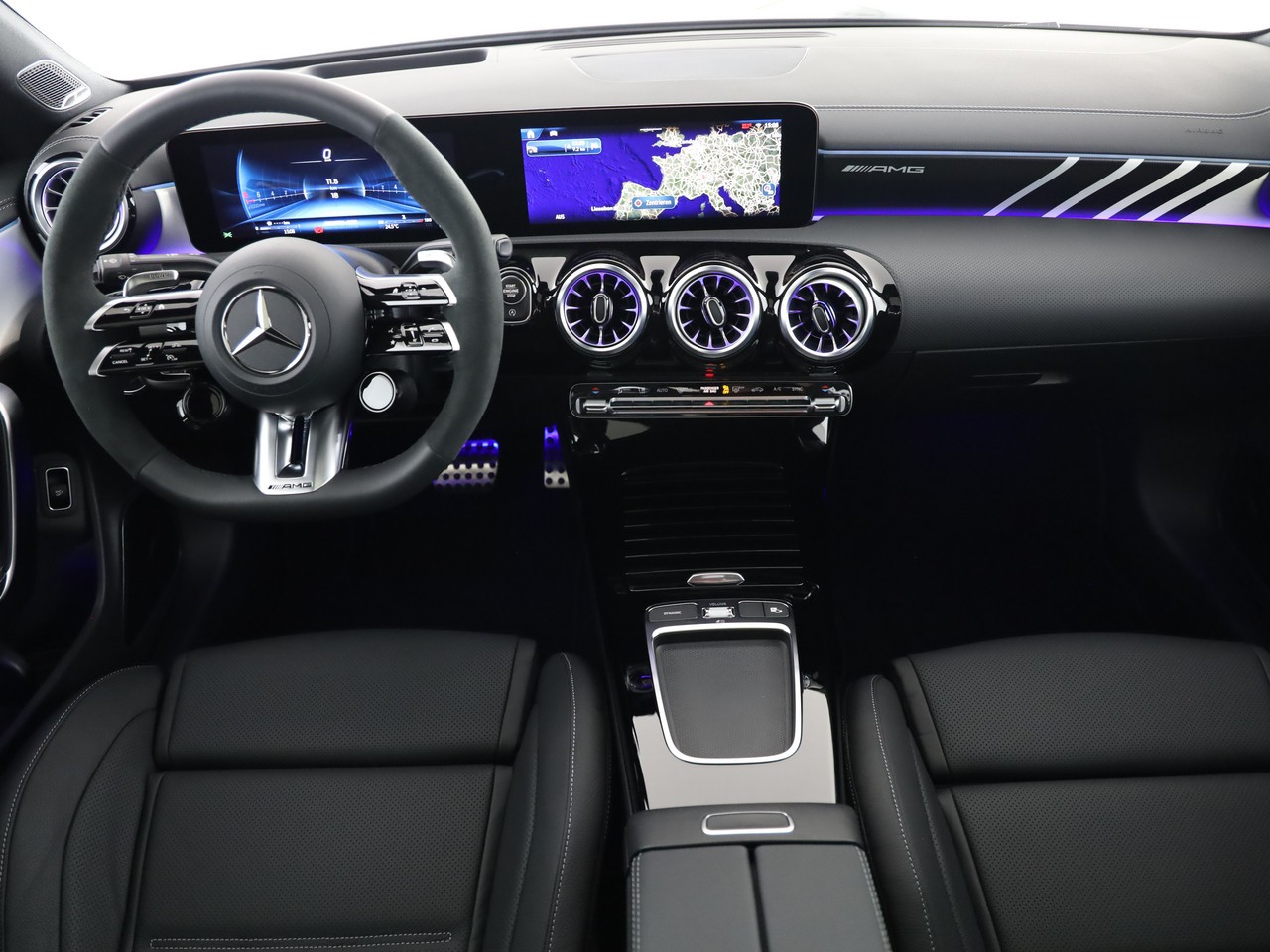 MERCEDES-BENZ CLA 45 S AMG 4Matic+ 8G-DCT-image-4