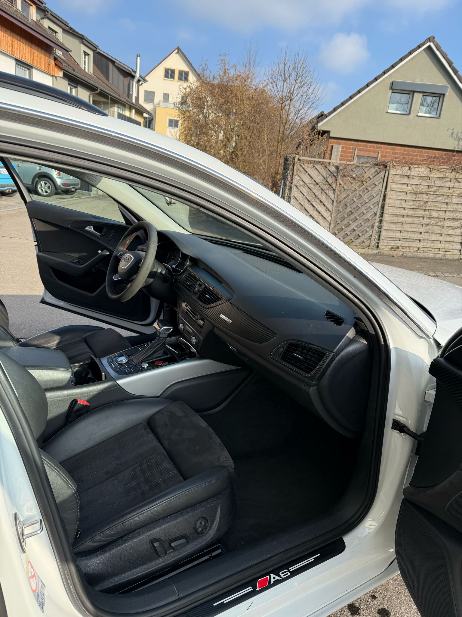 AUDI A6 Avant 3.0 TDI V6 quattro S-tronic-image-11
