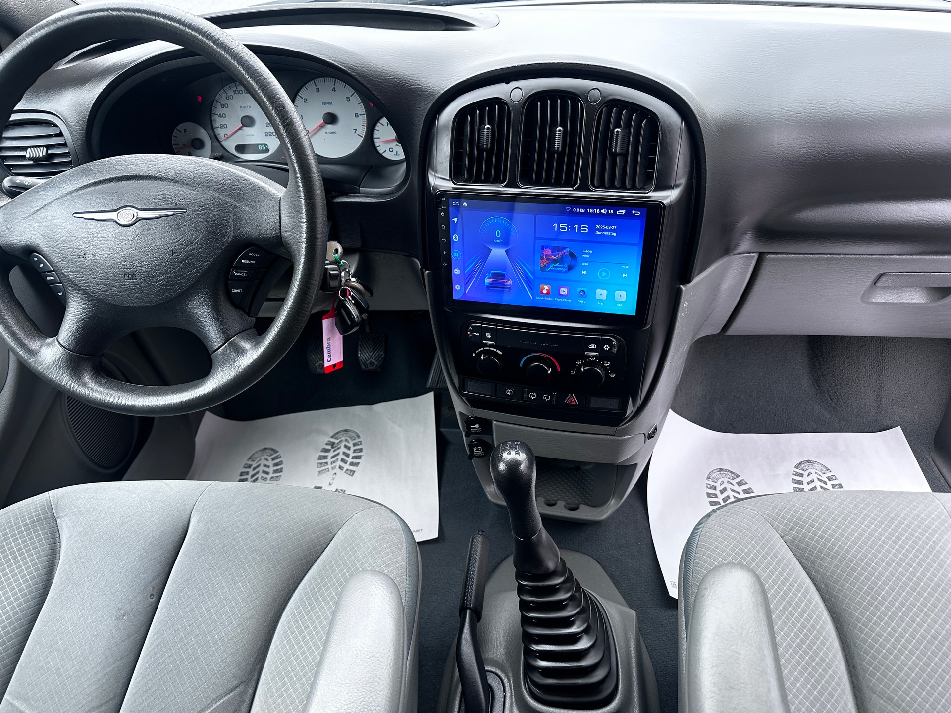 CHRYSLER Voyager 2.4 SE Swiss Edition-image-15