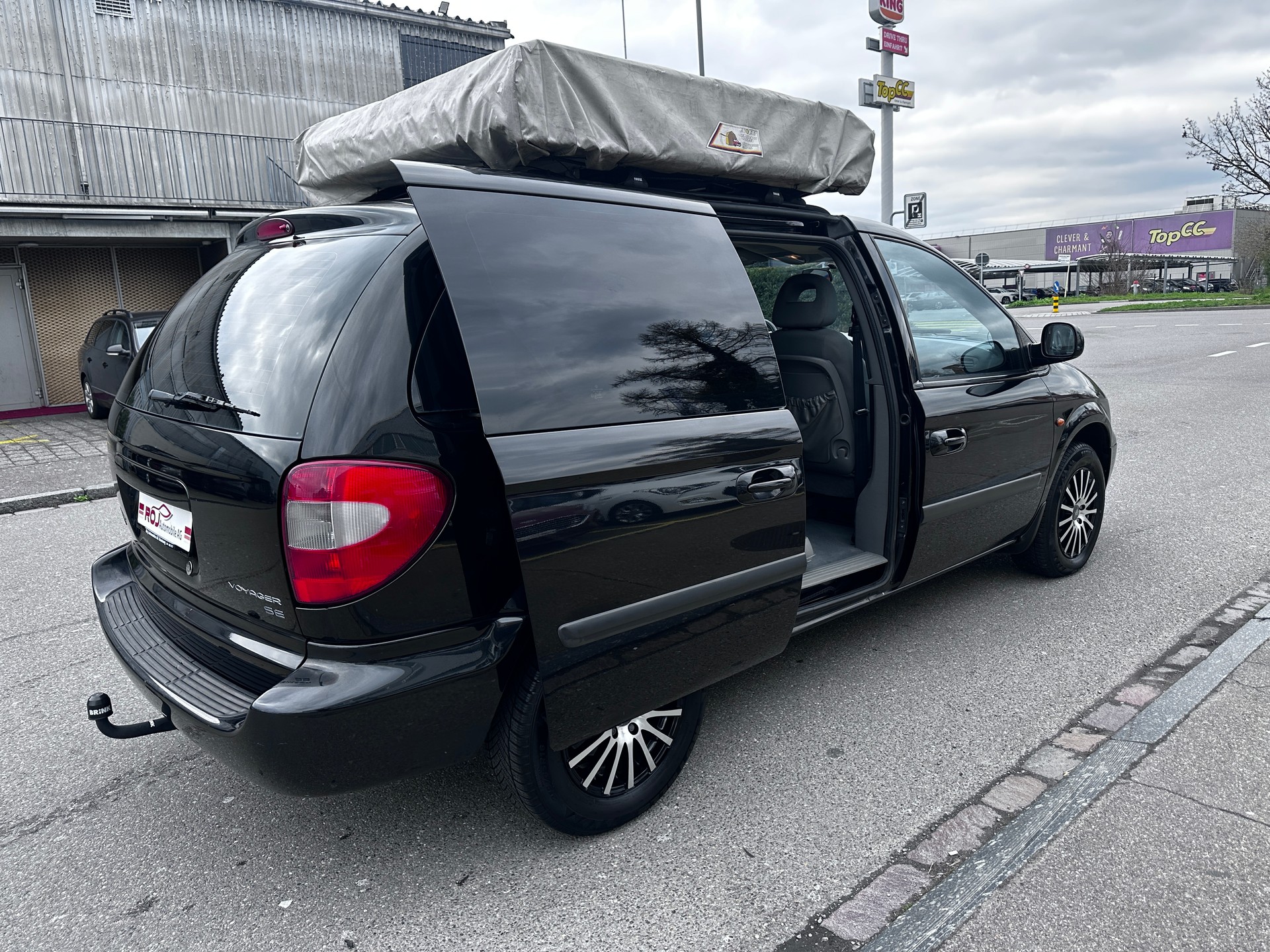 CHRYSLER Voyager 2.4 SE Swiss Edition-image-12