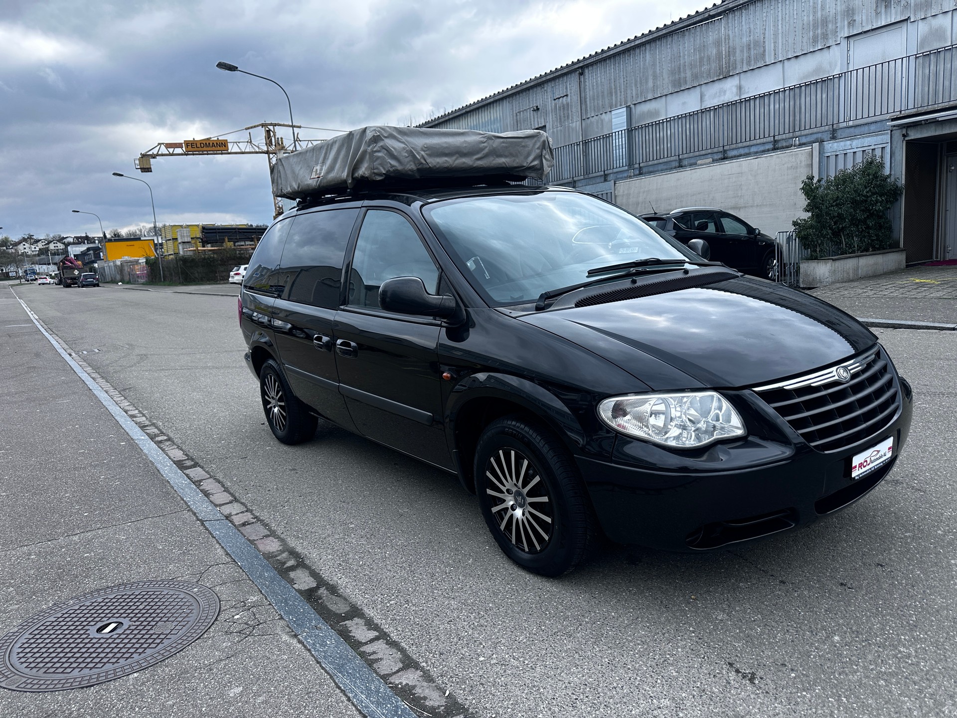 CHRYSLER Voyager 2.4 SE Swiss Edition-showroom-element-3