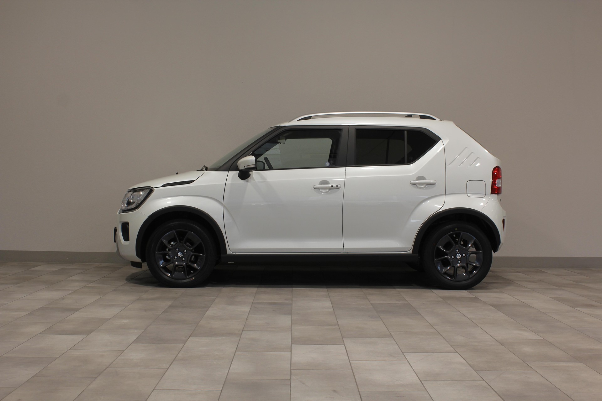 SUZUKI Ignis 1.2 Compact+ Hybrid-image-2