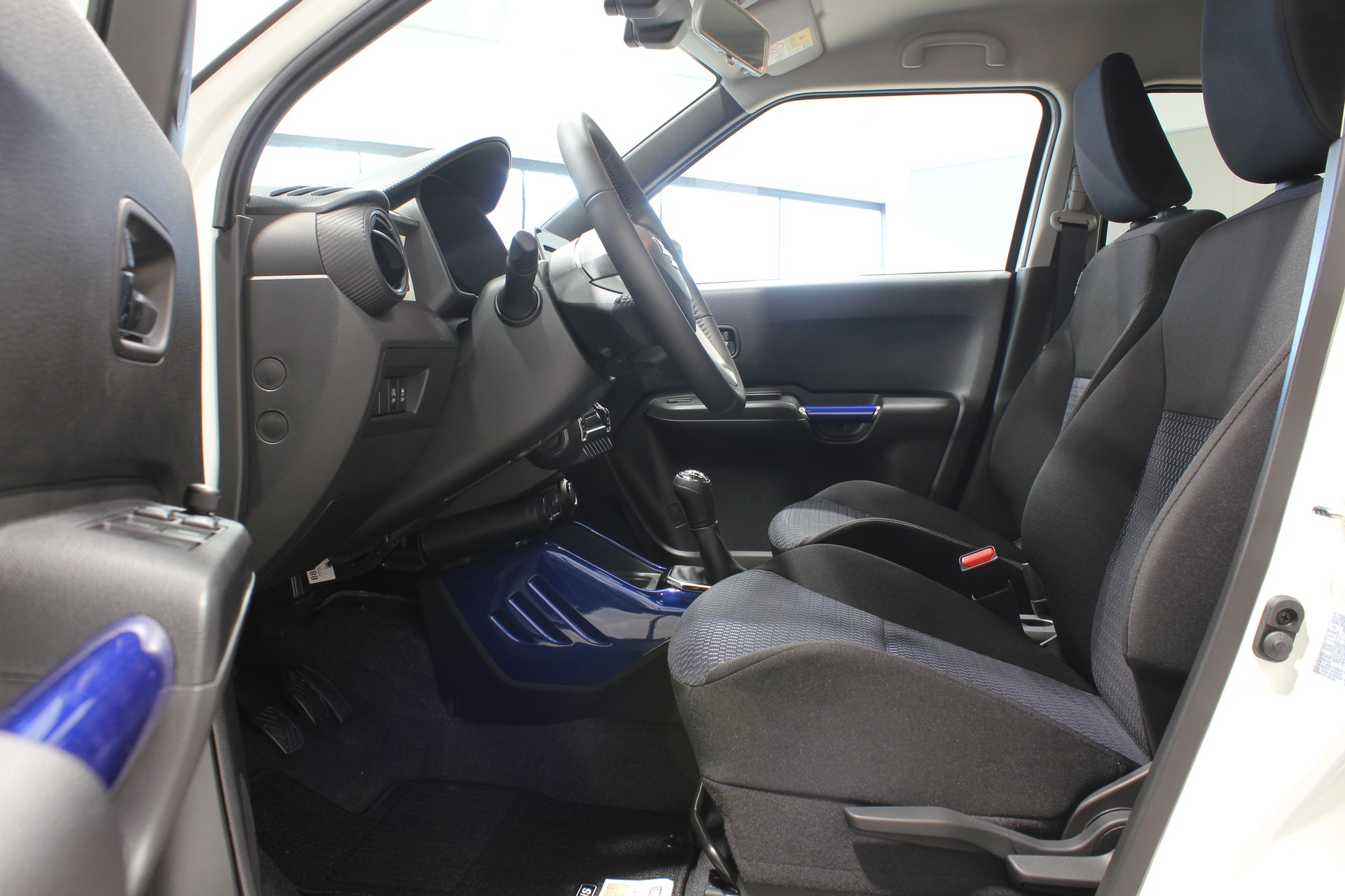 SUZUKI Ignis 1.2 Compact+ Hybrid-image-6