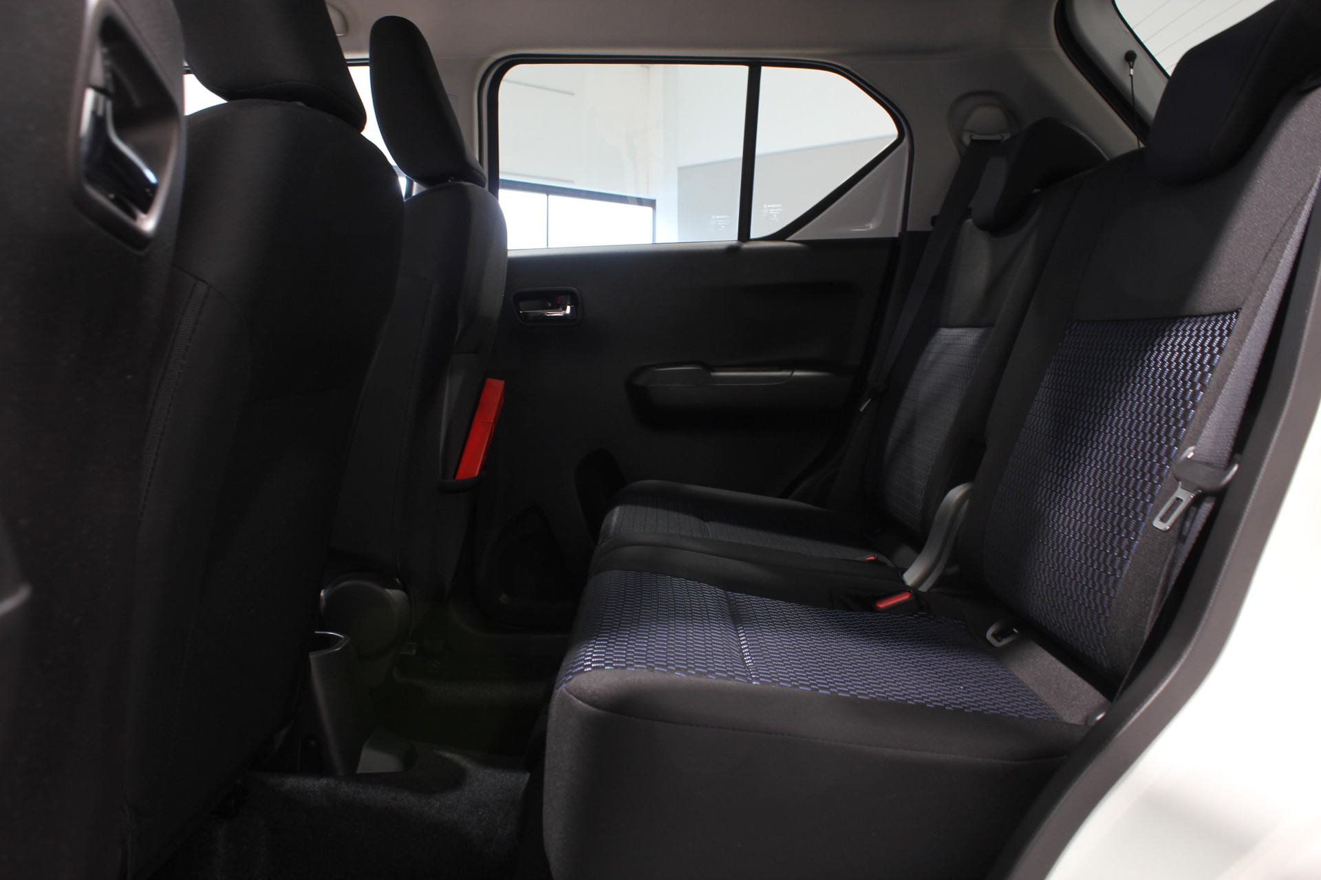 SUZUKI Ignis 1.2 Compact+ Hybrid-image-7