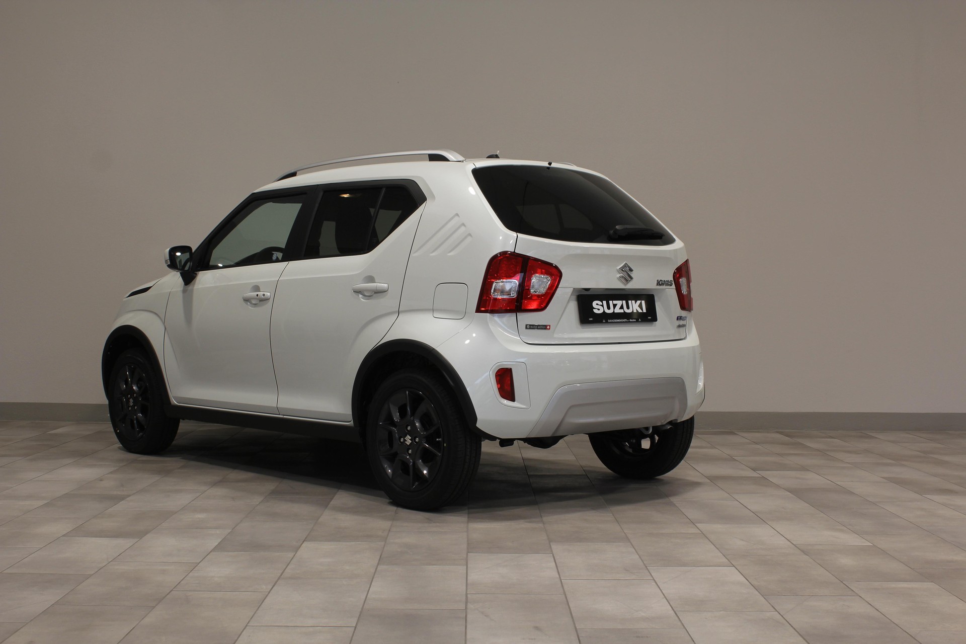 SUZUKI Ignis 1.2 Compact+ Hybrid-image-3