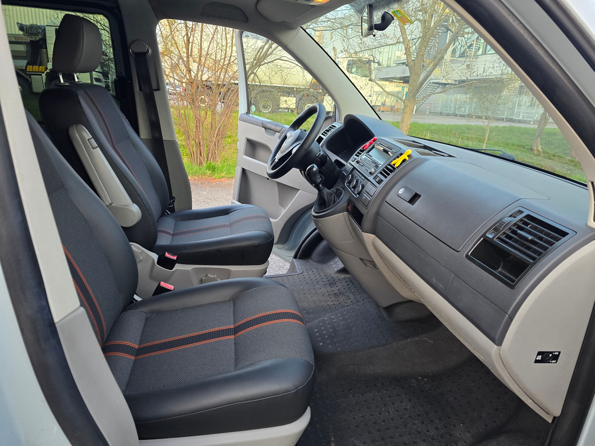 VW Wohnwagen-image-17