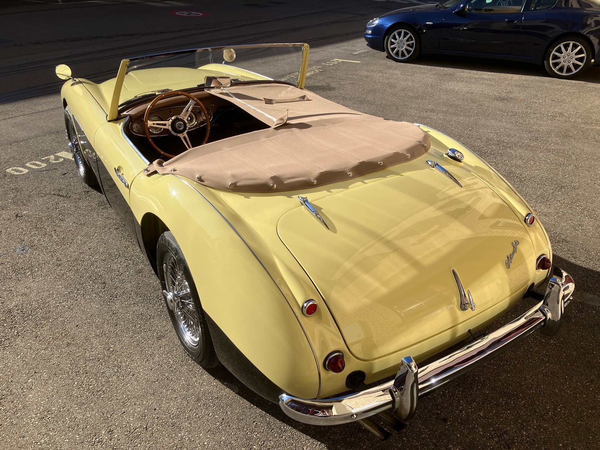 AUSTIN-HEALEY 100 Six BN4-image-2