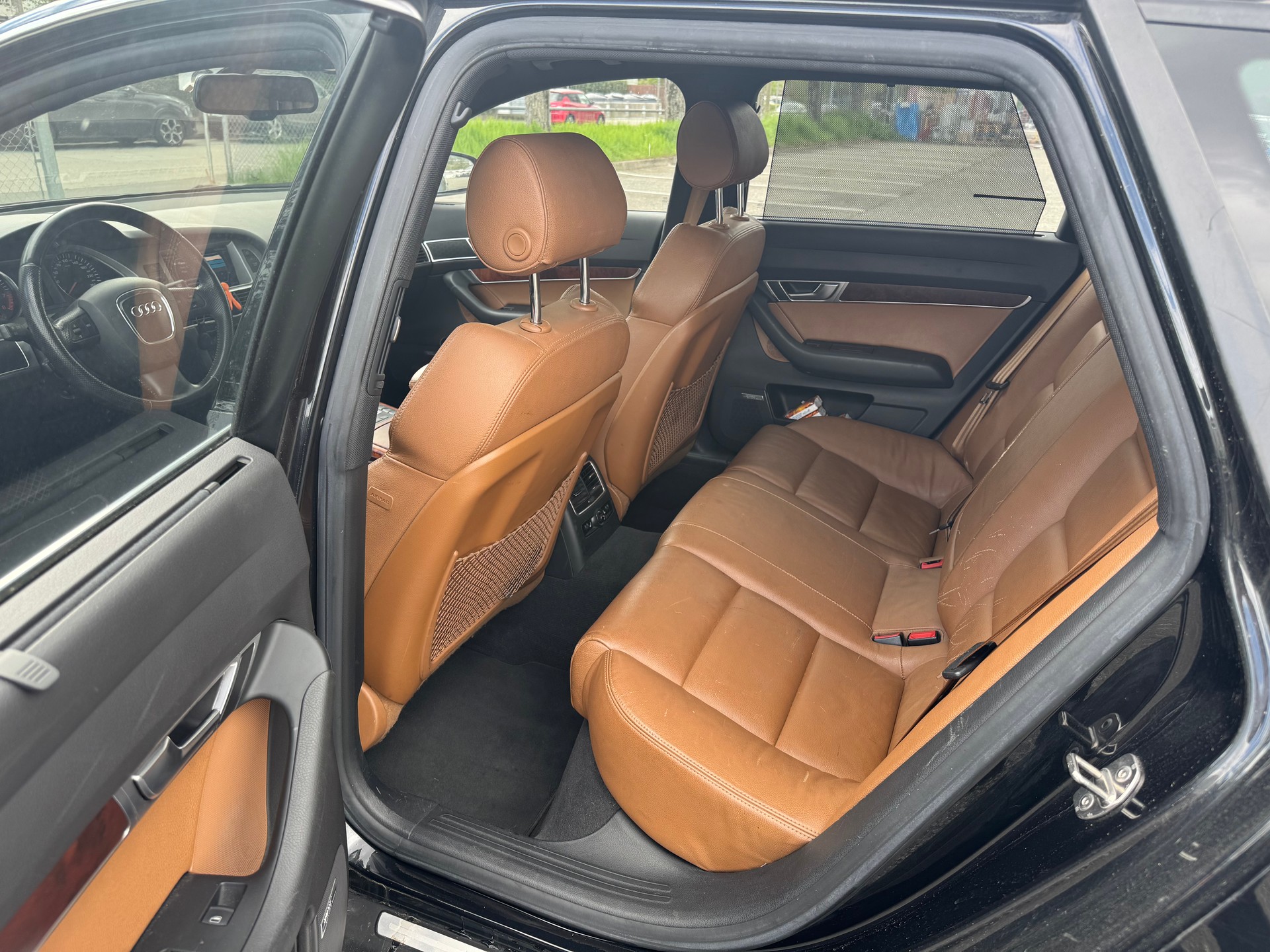 AUDI A6 Avant 4.2 V8 FSI quattro tiptronic-image-8