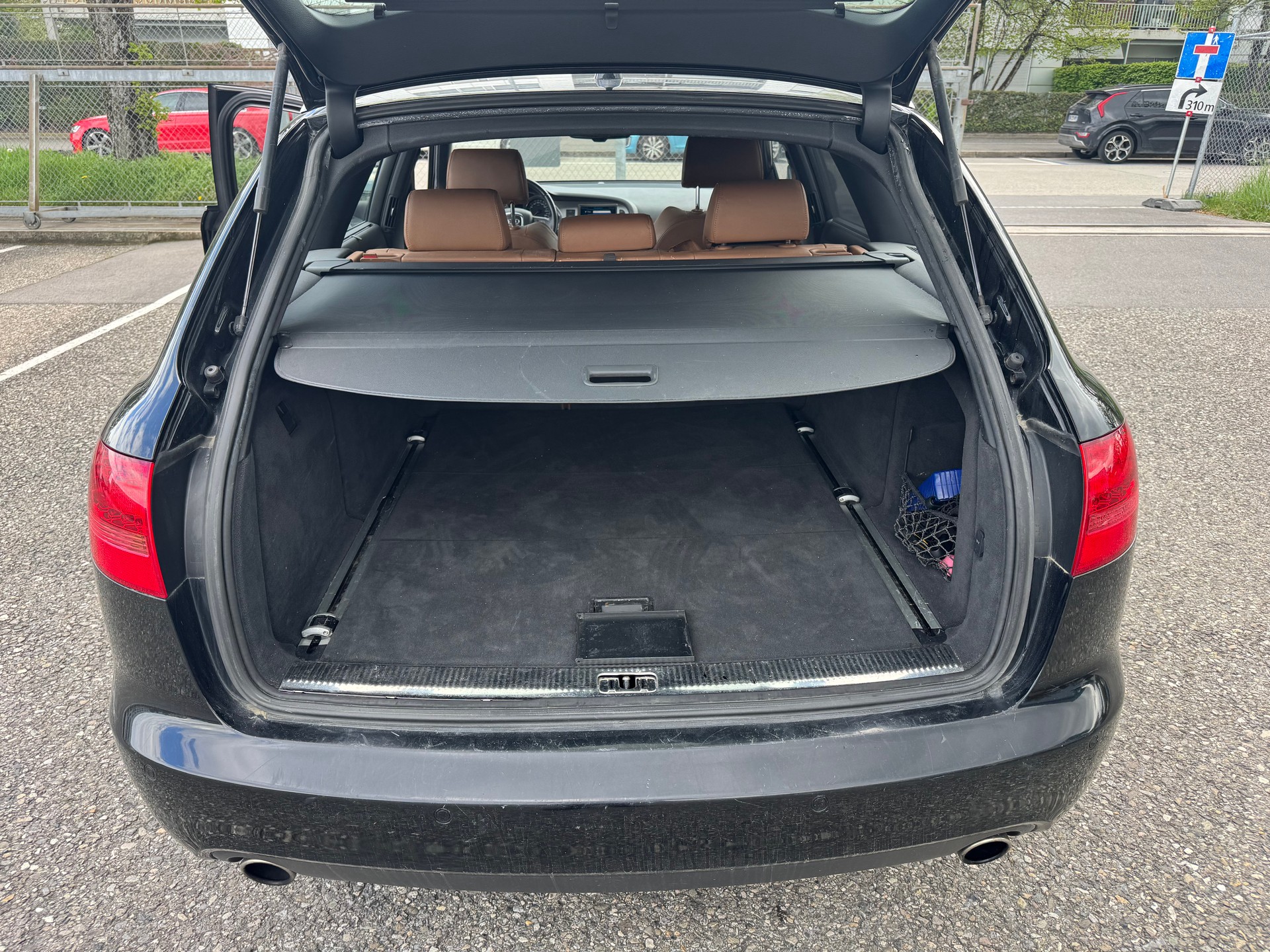 AUDI A6 Avant 4.2 V8 FSI quattro tiptronic-image-4