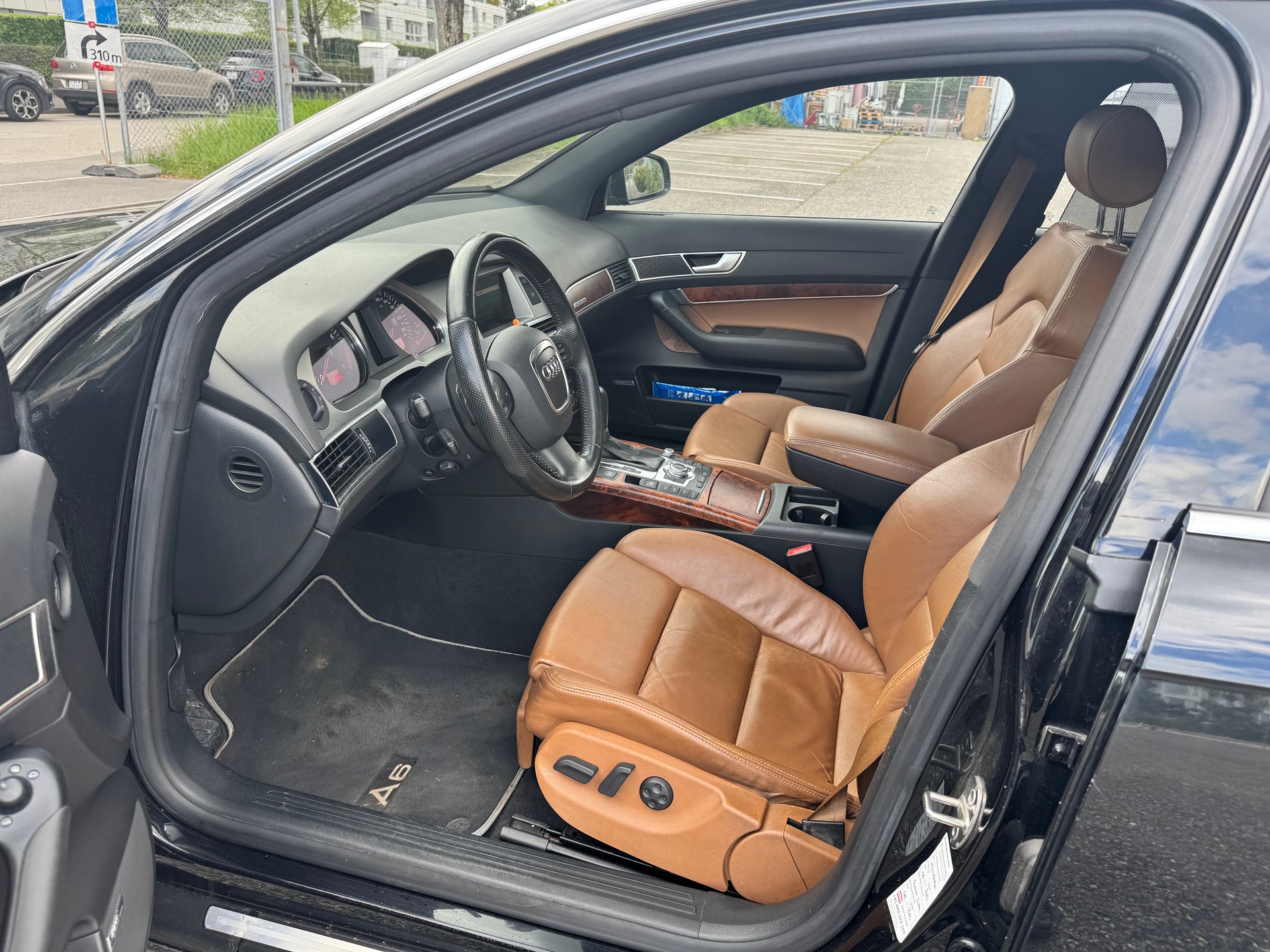 AUDI A6 Avant 4.2 V8 FSI quattro tiptronic-image-5