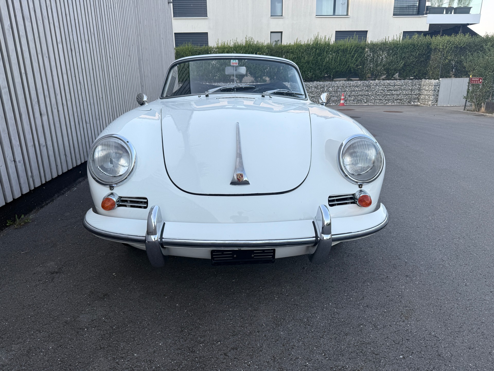 PORSCHE B 1600 Cabrio-showroom-element-2