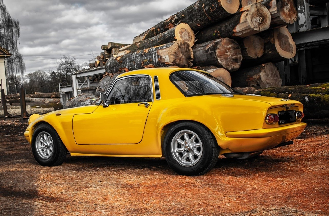 LOTUS ELAN SE-showroom-element-3