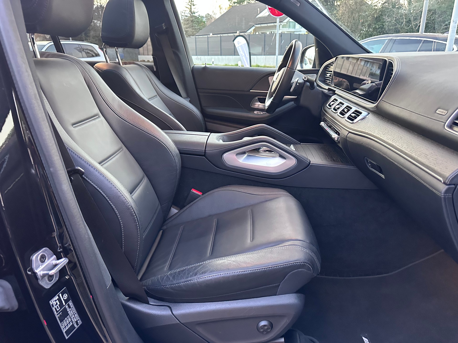 MERCEDES-BENZ GLE 450 4Matic AMG Line 9G-Tronic-image-7