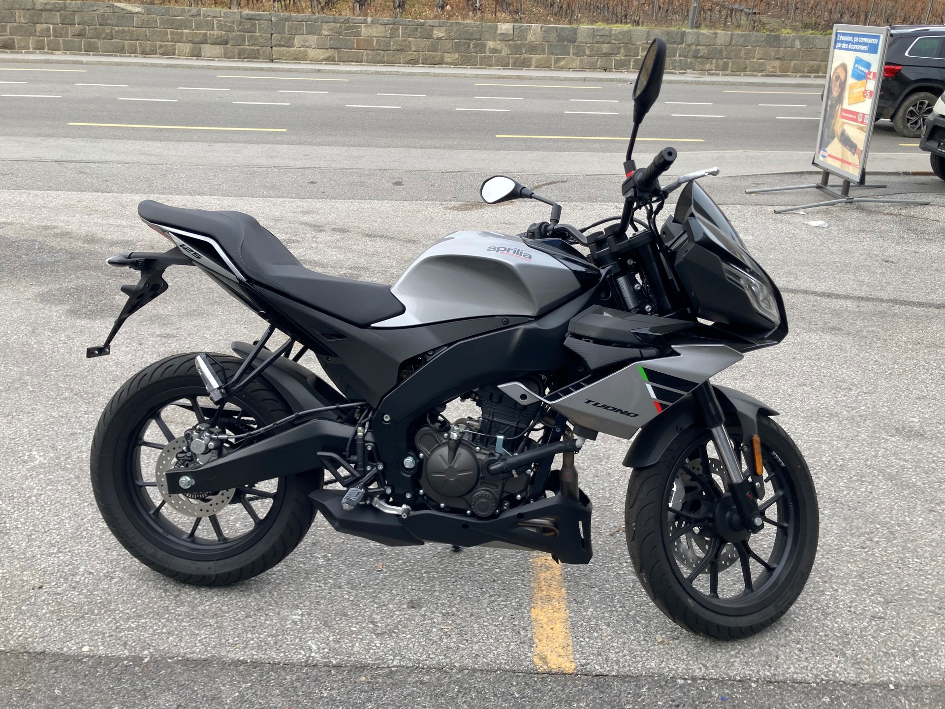 APRILIA Tuono 125-image-3