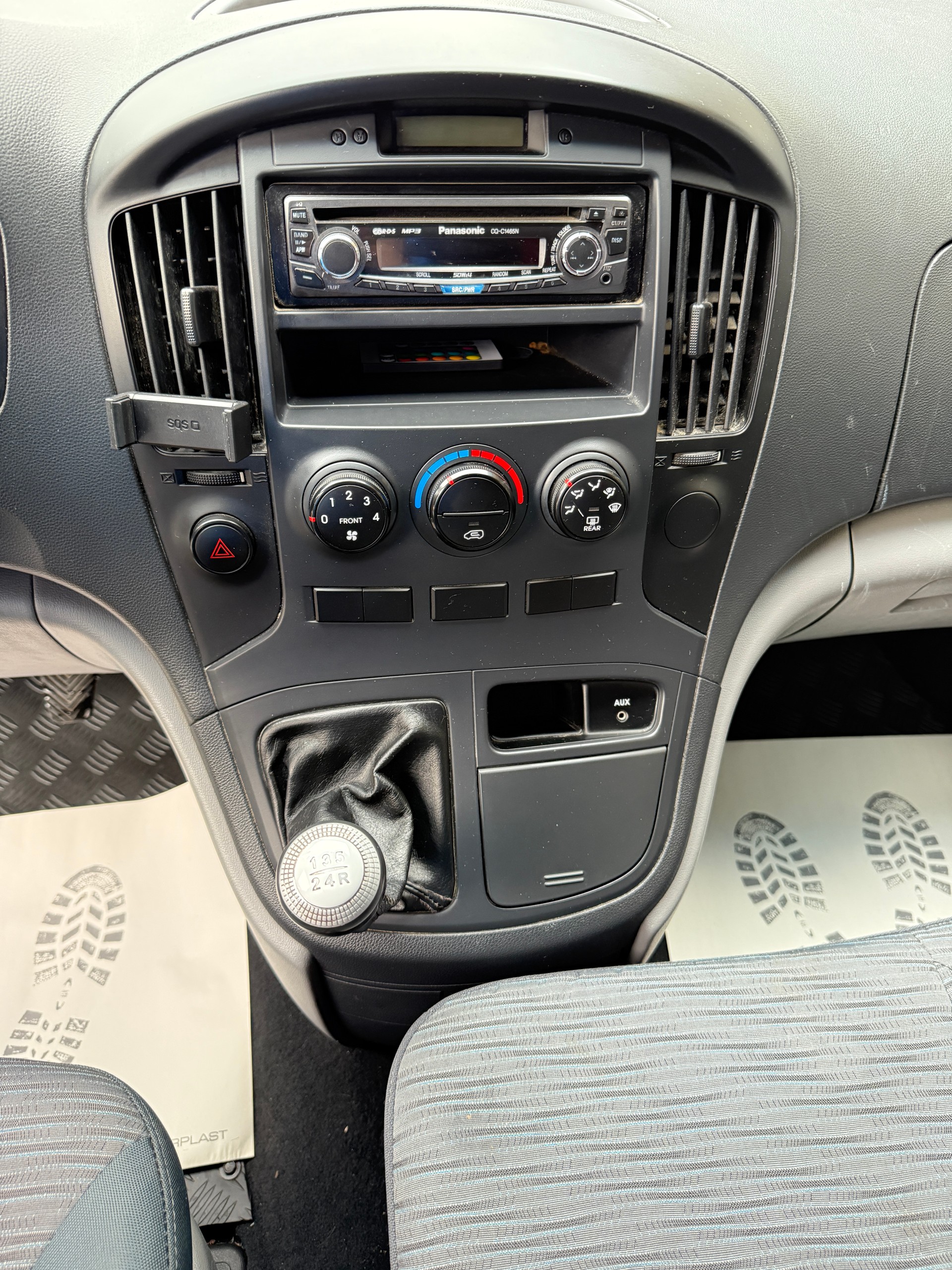 HYUNDAI H-1-image-10