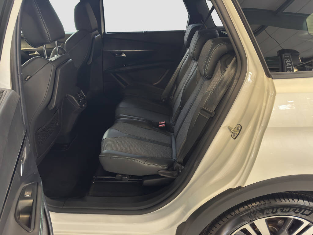 PEUGEOT 5008 1.5 BlueHDi Allure Pack-image-10