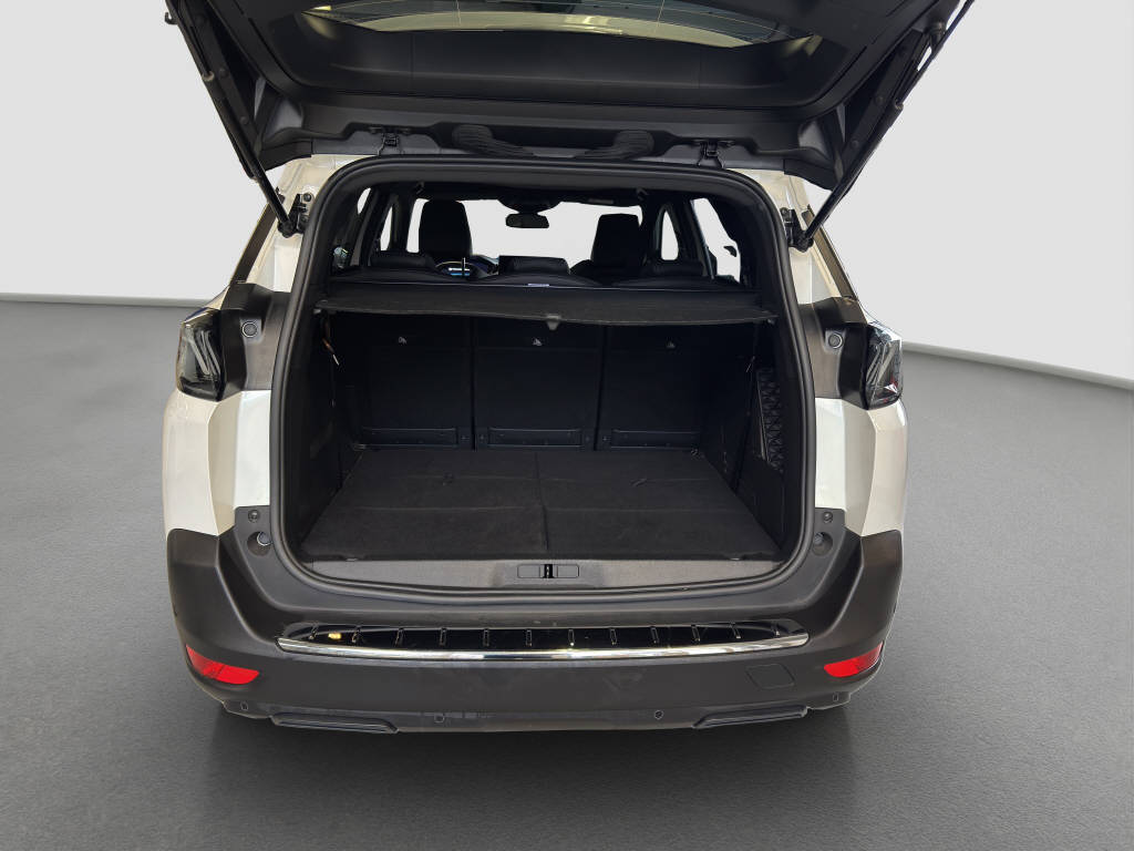 PEUGEOT 5008 1.5 BlueHDi Allure Pack-image-12