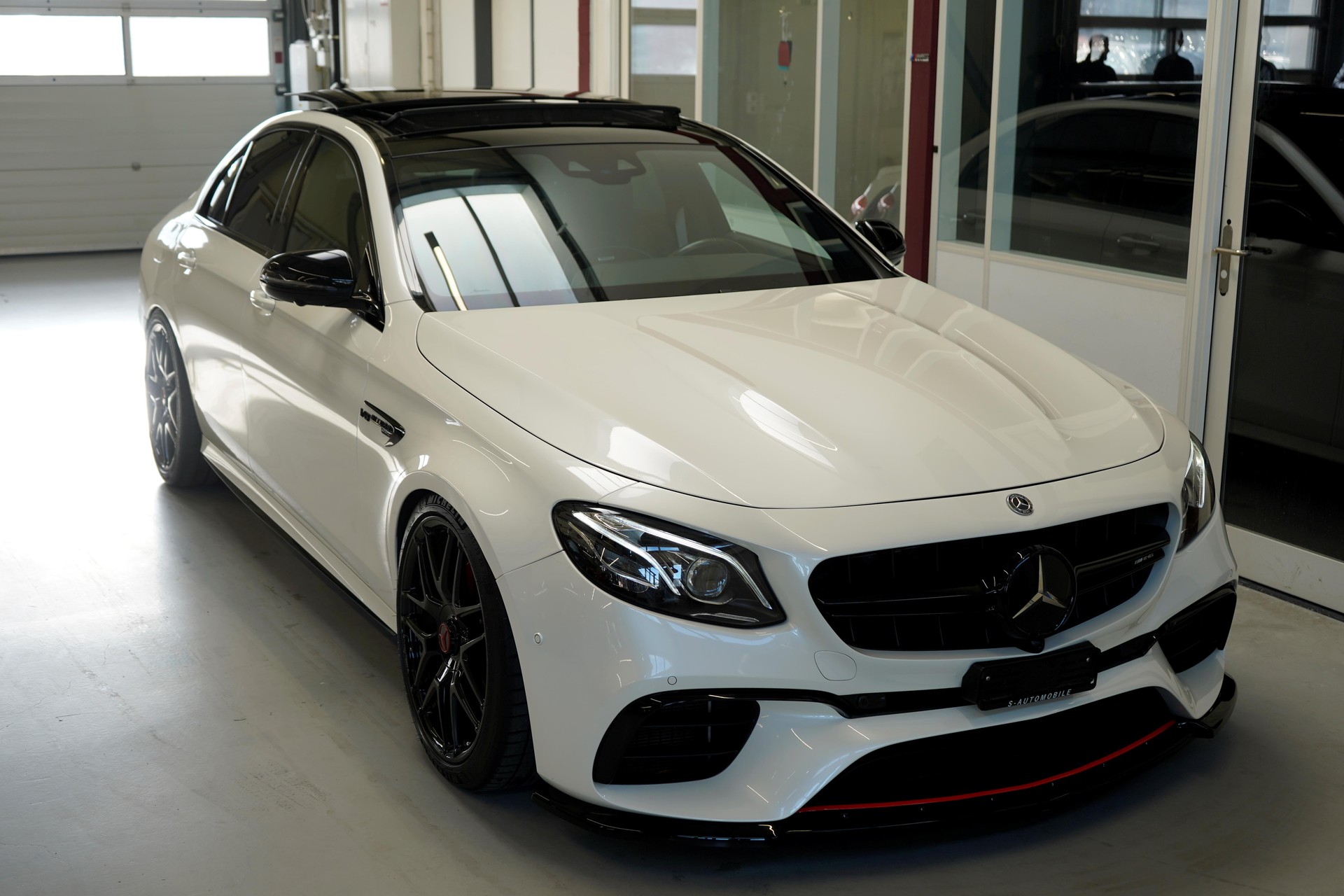 MERCEDES-BENZ E 63 AMG S 4Matic Speedshift MCT-image-8