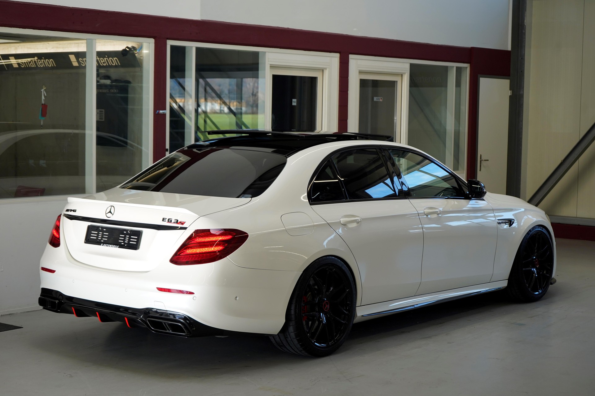 MERCEDES-BENZ E 63 AMG S 4Matic Speedshift MCT-image-6