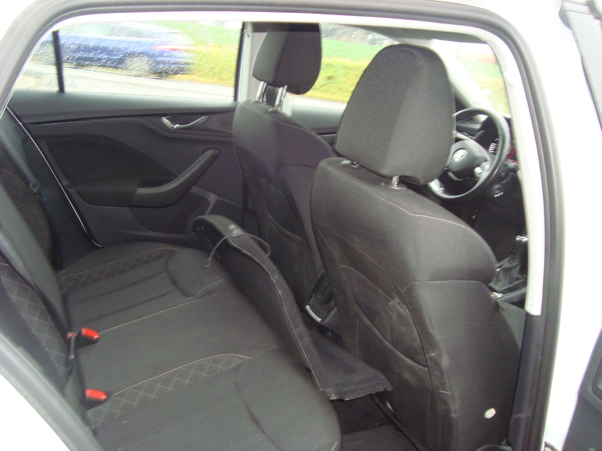 SKODA Scala 1.0 TSI Ambition-image-7