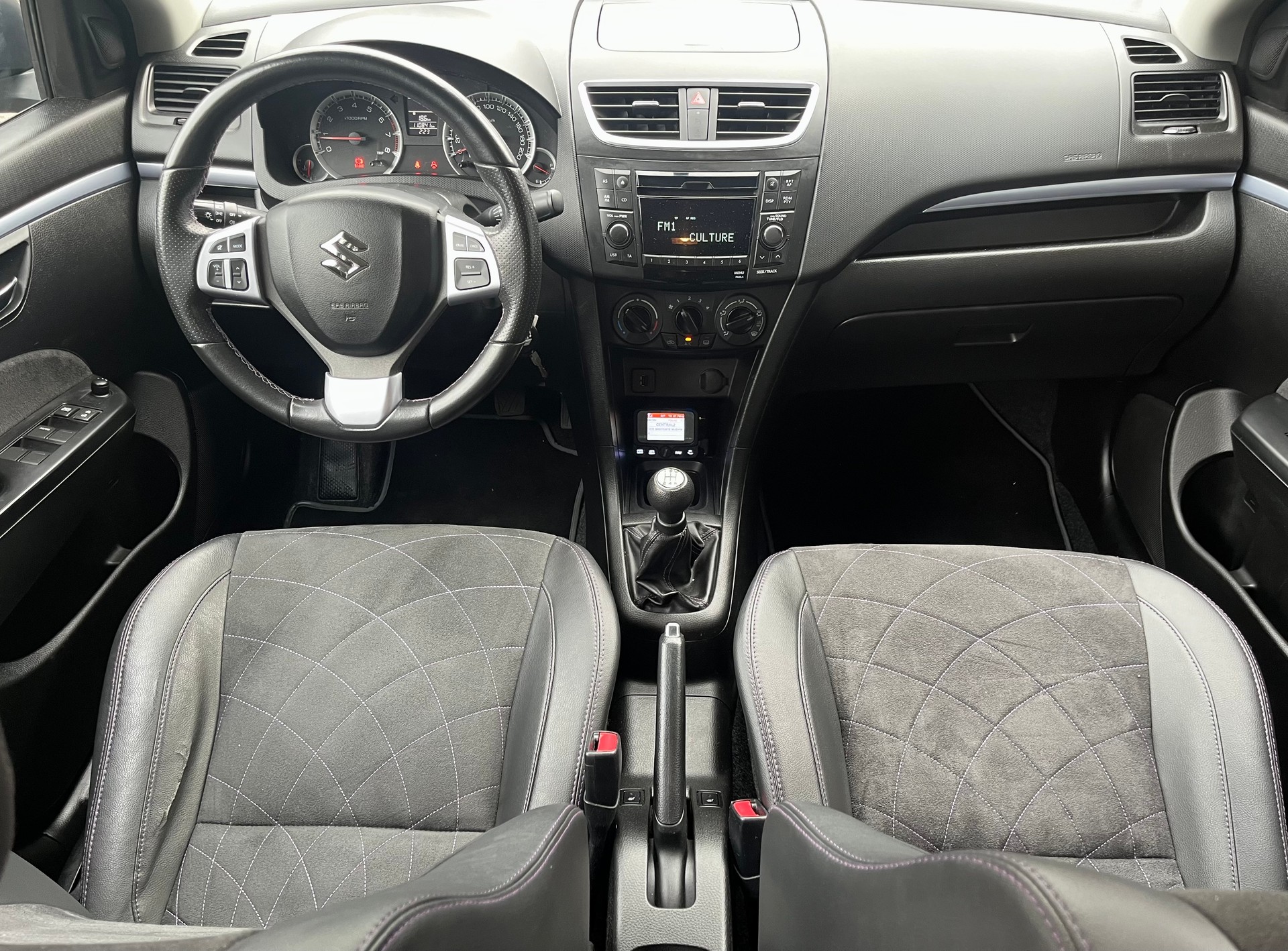 SUZUKI Swift 1.2i 16V PizSulai 4x4-image-11