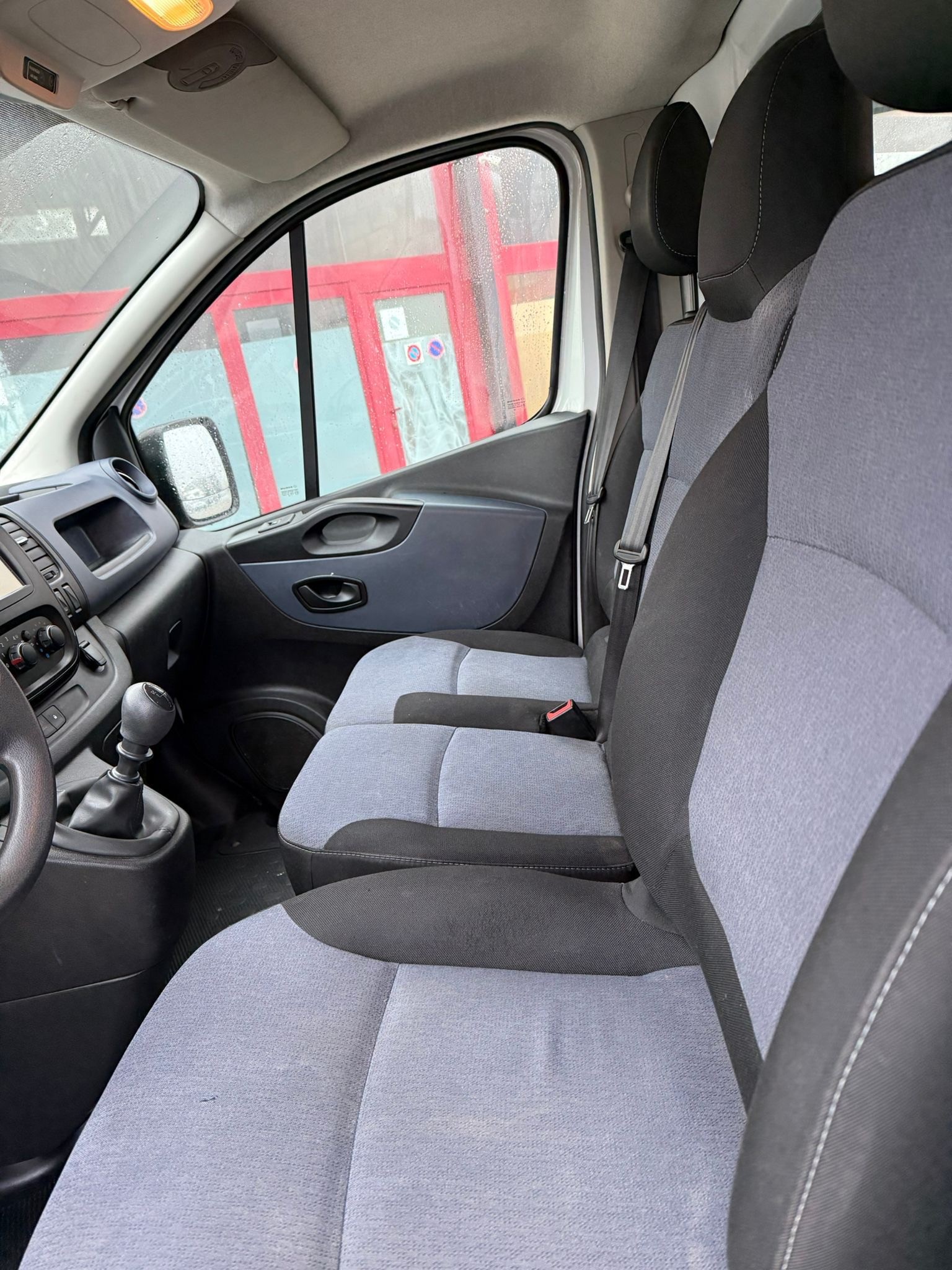 OPEL Vivaro 1.6 CDTI 2.7t L1H1-image-9