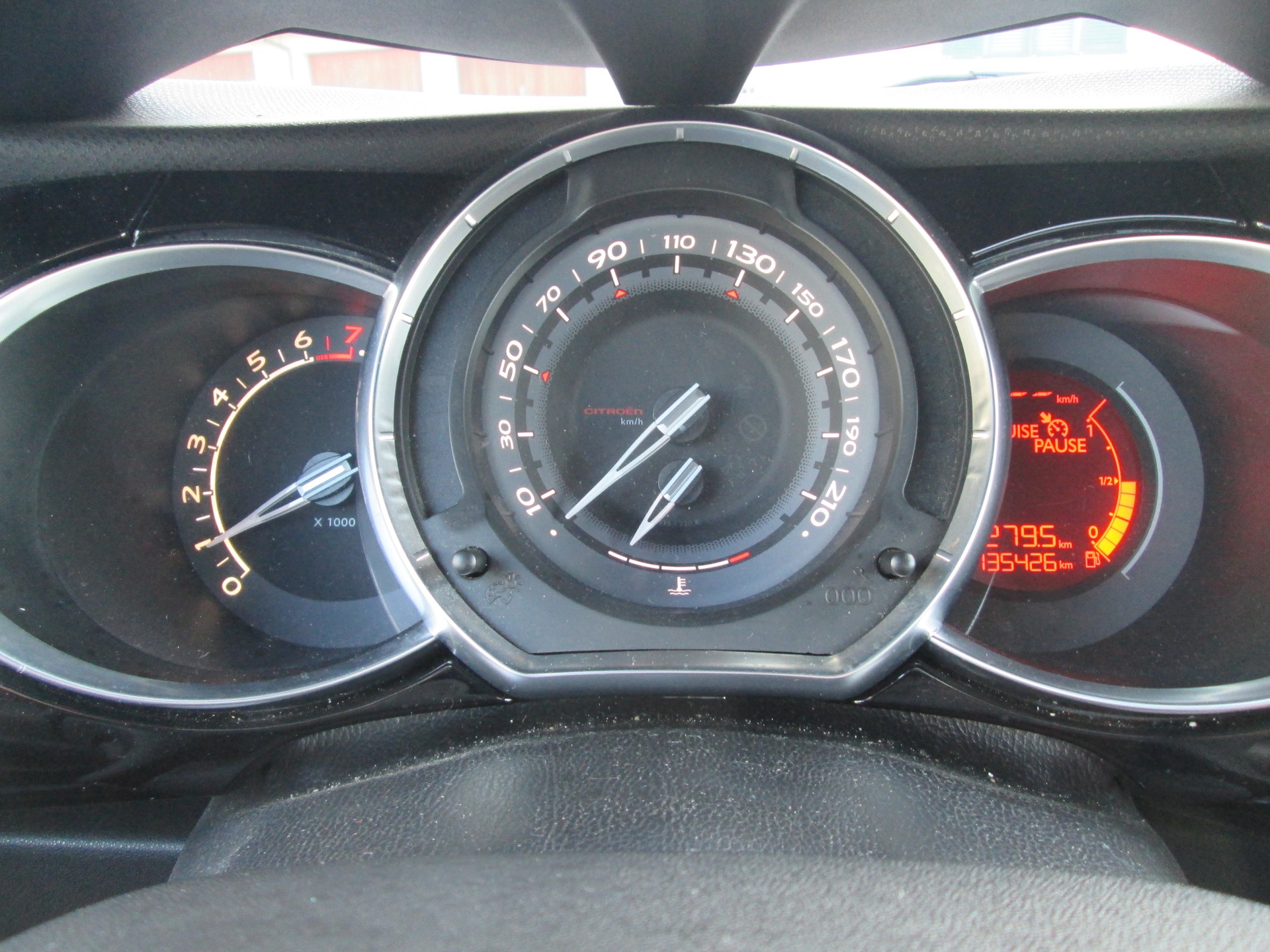 DS AUTOMOBILES DS3 1.6 VTi SO Chic-image-12