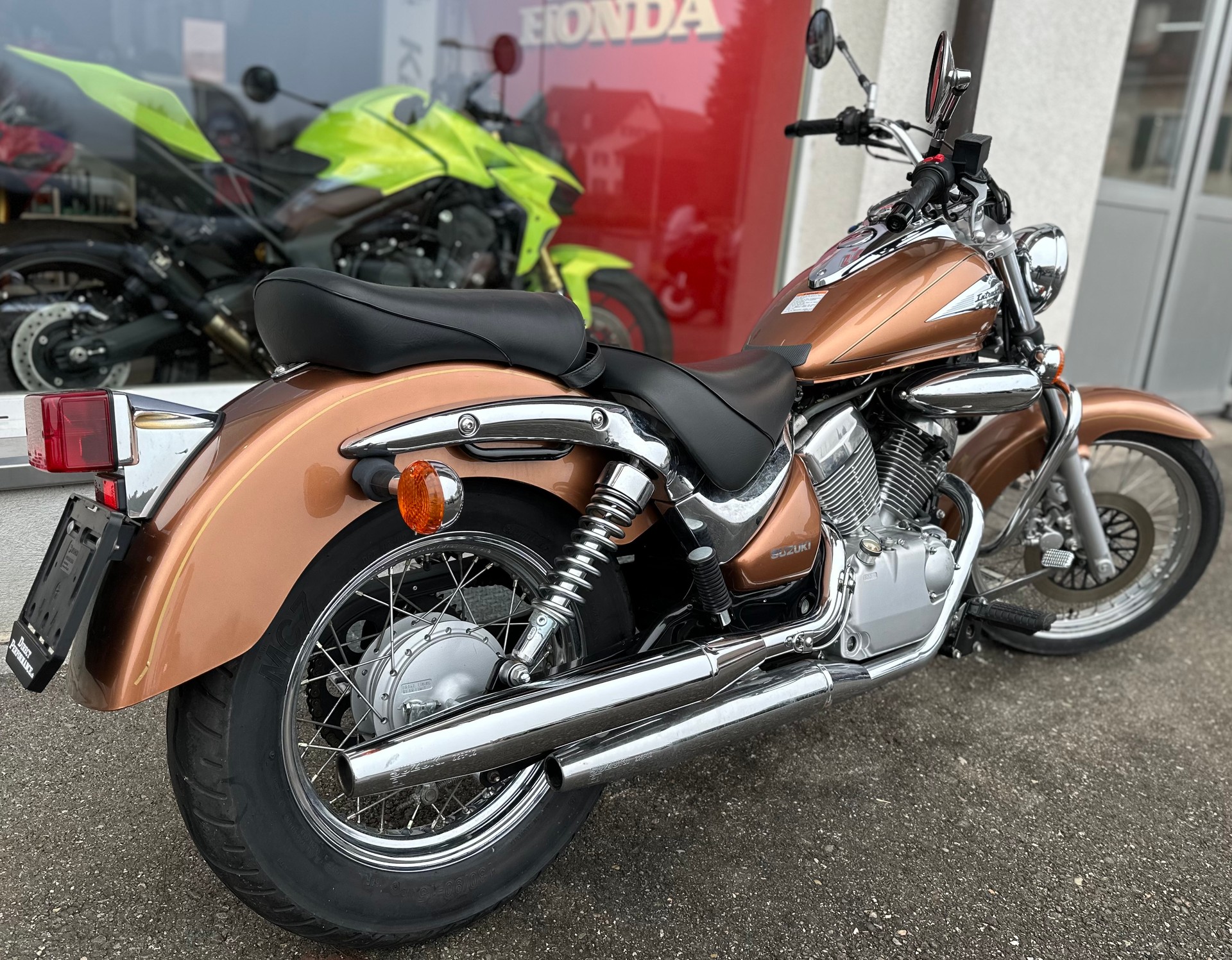 SUZUKI VL 125 Y/ K1 Intruder LC-image-3