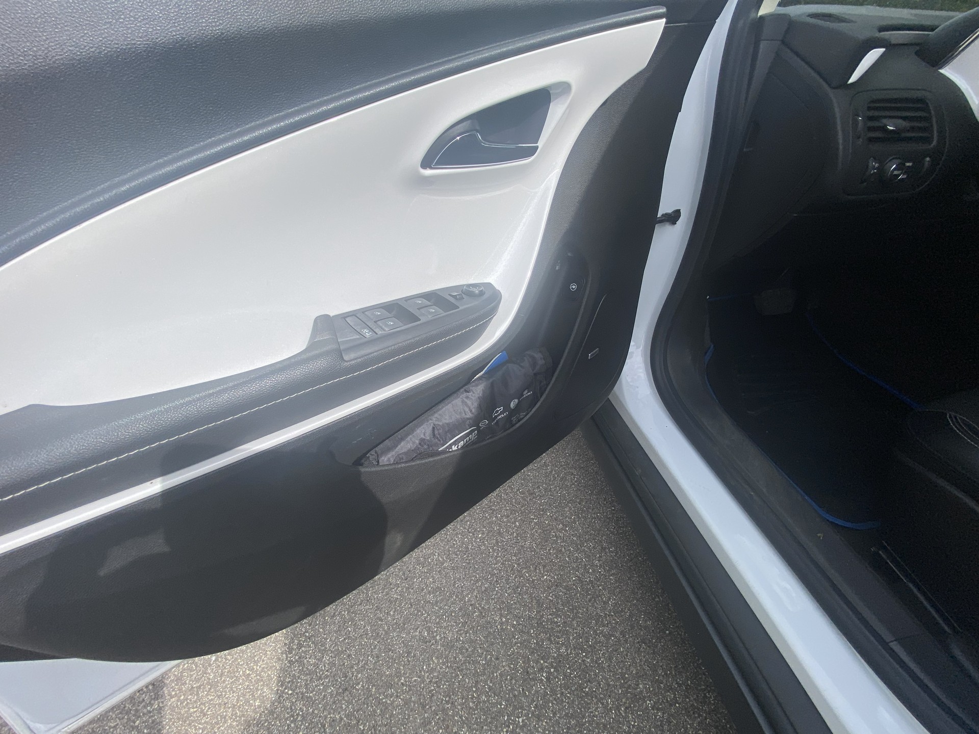 CHEVROLET VOLT-image-5