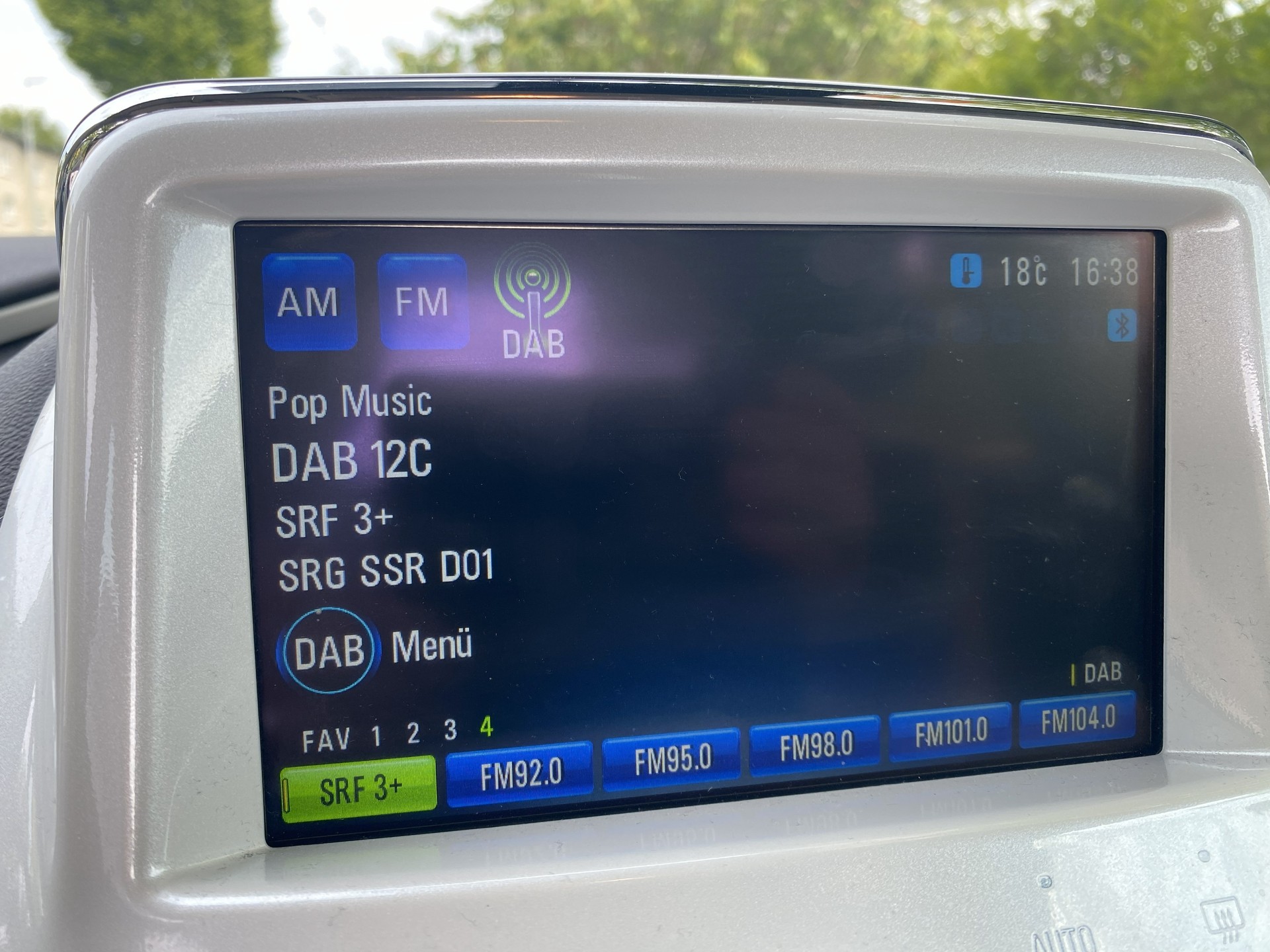 CHEVROLET VOLT-image-8