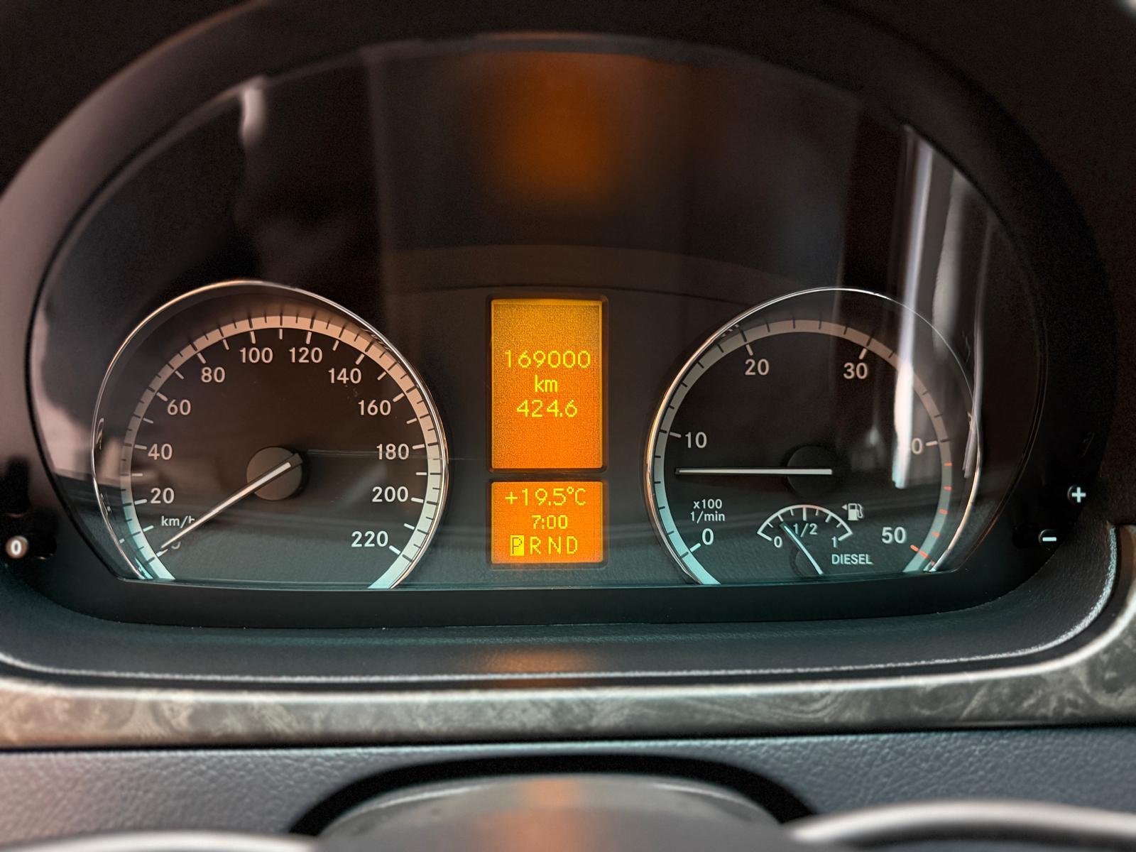 MERCEDES-BENZ Viano 3.0 V6 CDI Avantg. Gr. Ed.lang-image-22