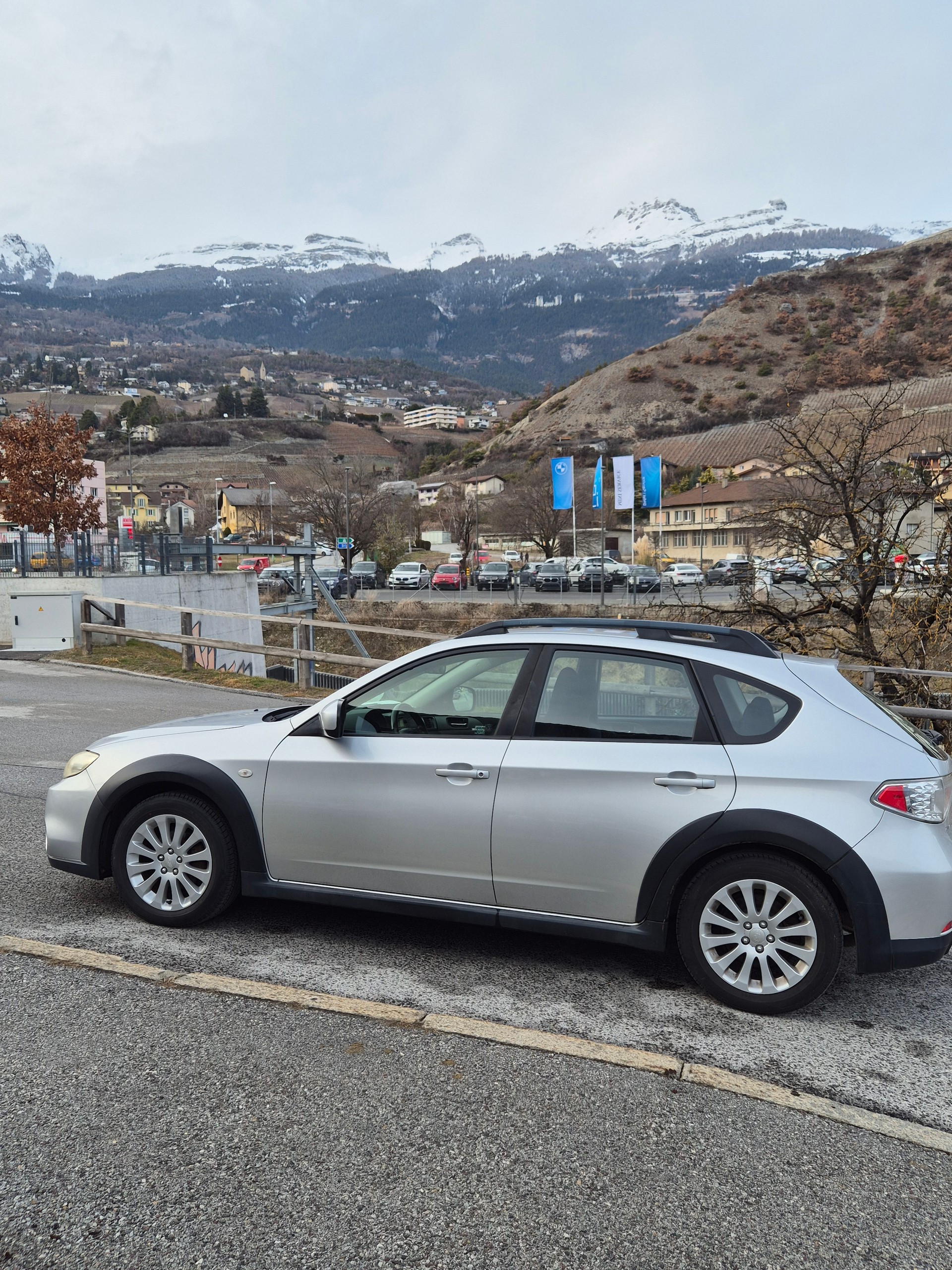 SUBARU Impreza 2.0XV Style-image-10