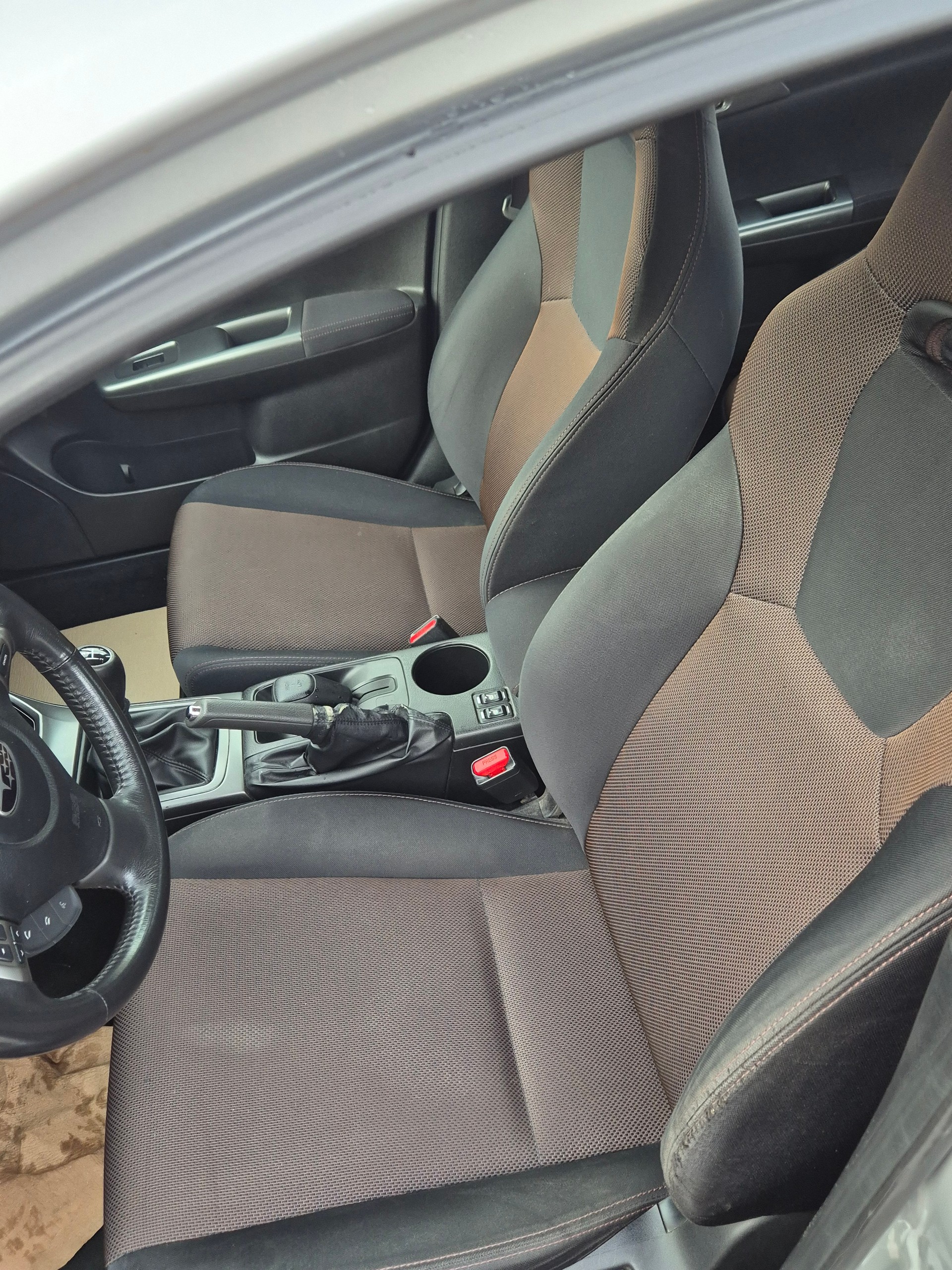 SUBARU Impreza 2.0XV Style-image-11