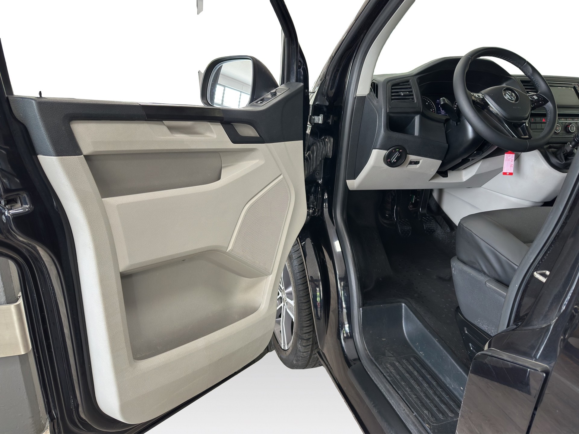 VW T6 2.0 TDI-image-18