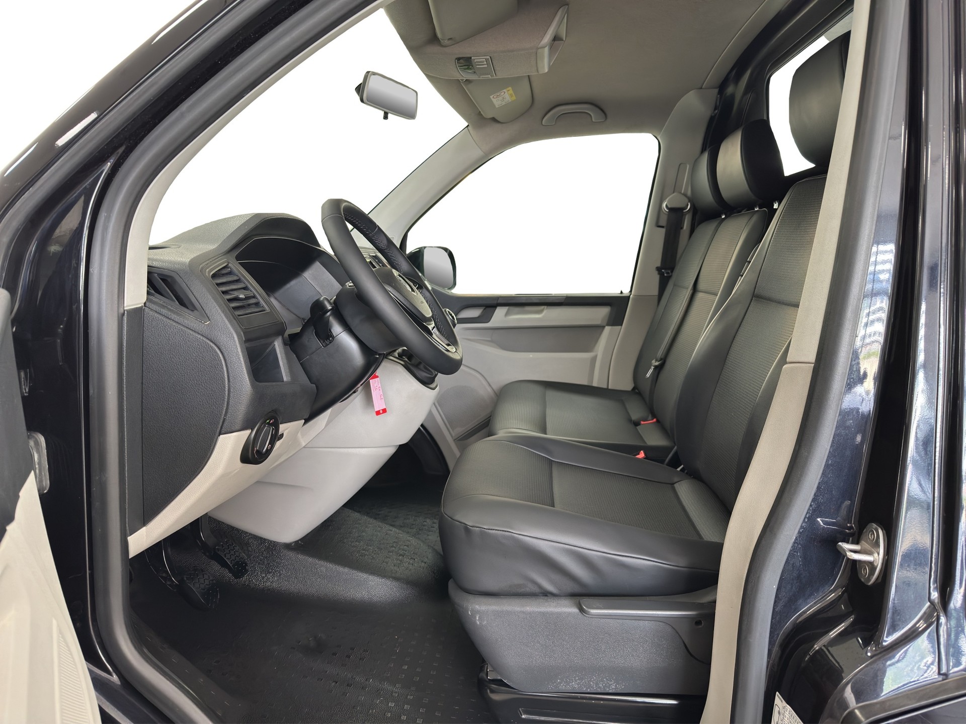 VW T6 2.0 TDI-image-19