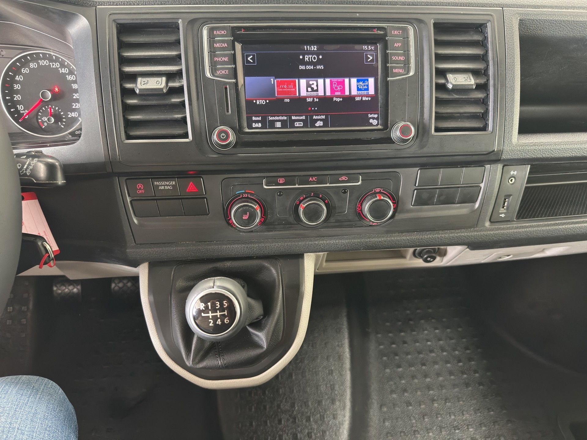 VW T6 2.0 TDI-image-23