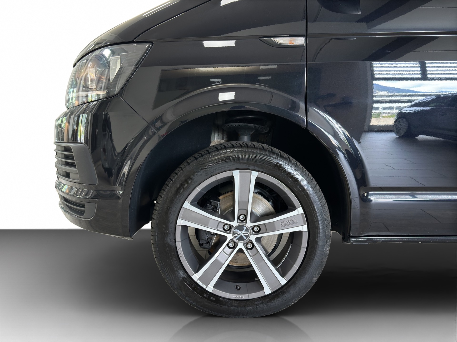 VW T6 2.0 TDI-showroom-element-1