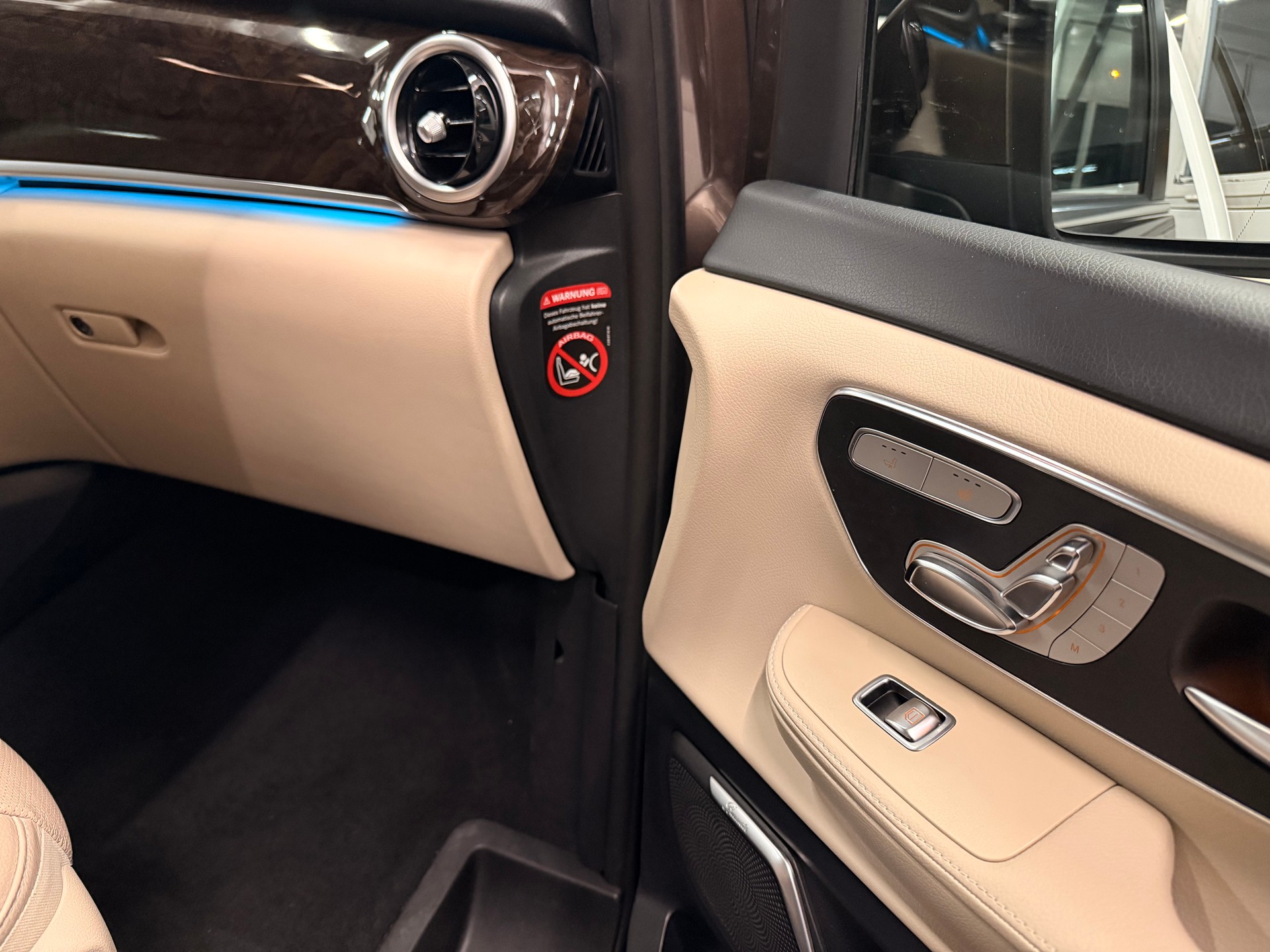 MERCEDES-BENZ V 250 d Swiss Edition lang 4Matic 7G-Tronic-image-7