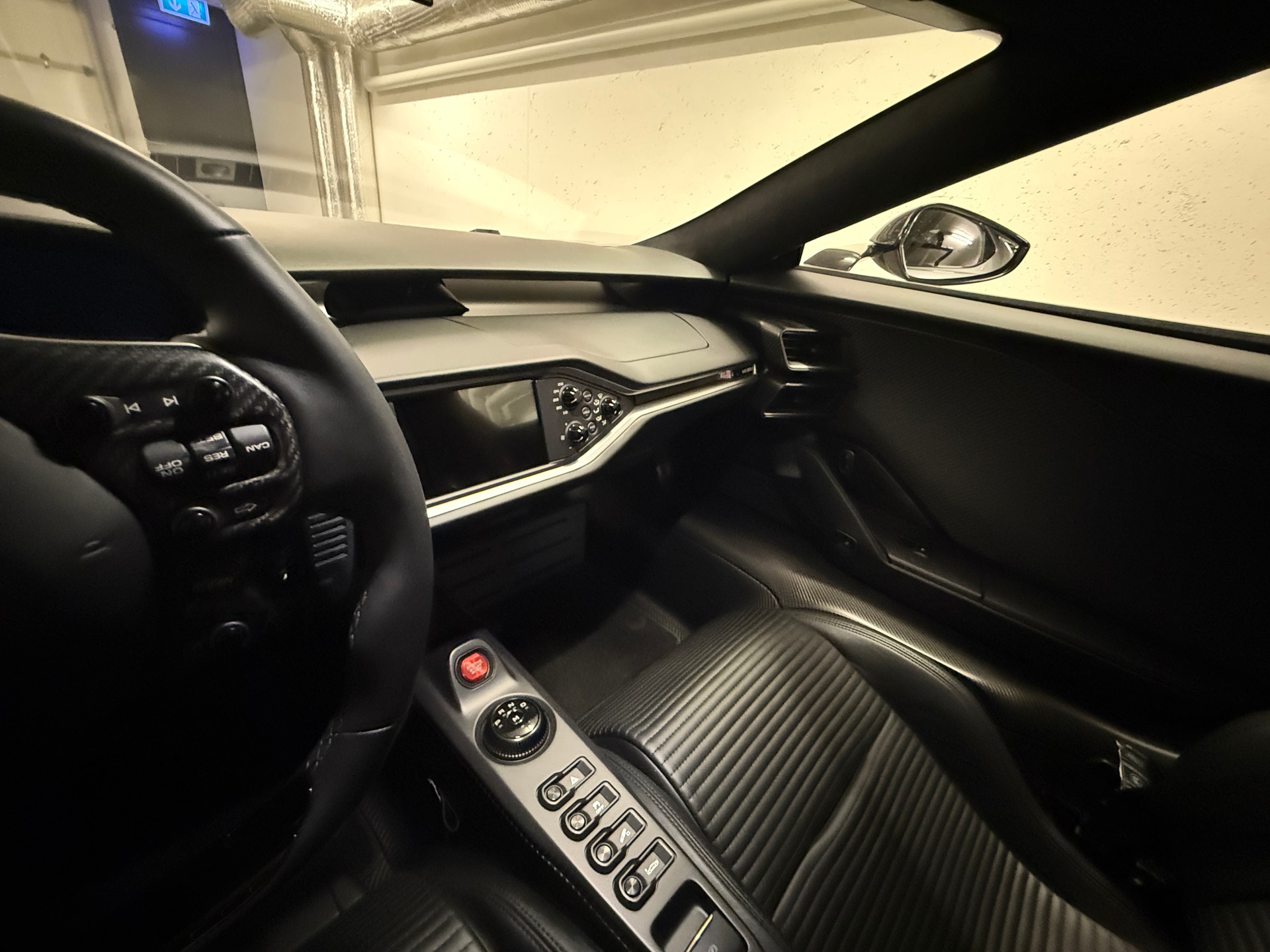 FORD GT-image-14