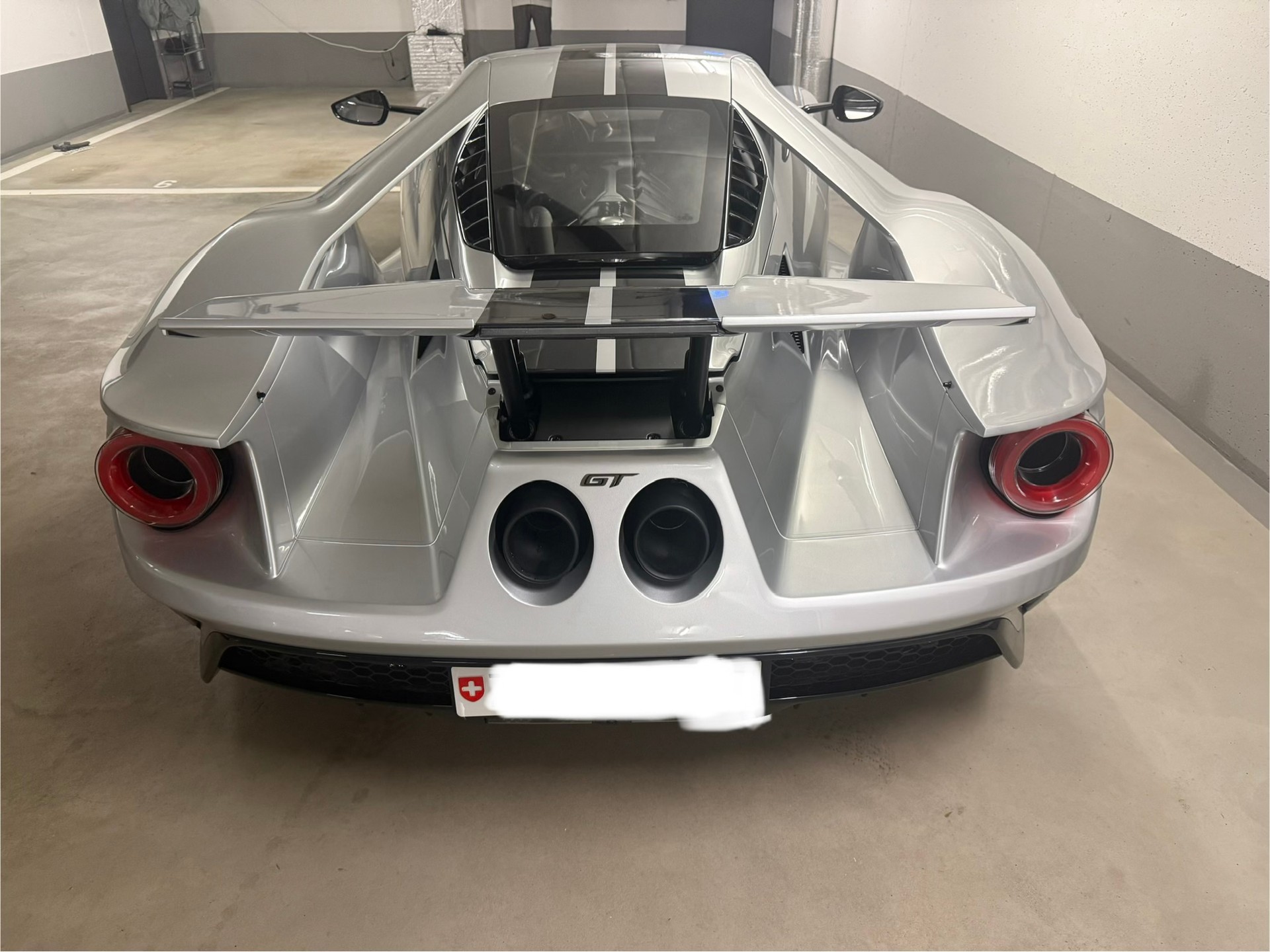 FORD GT-image-5