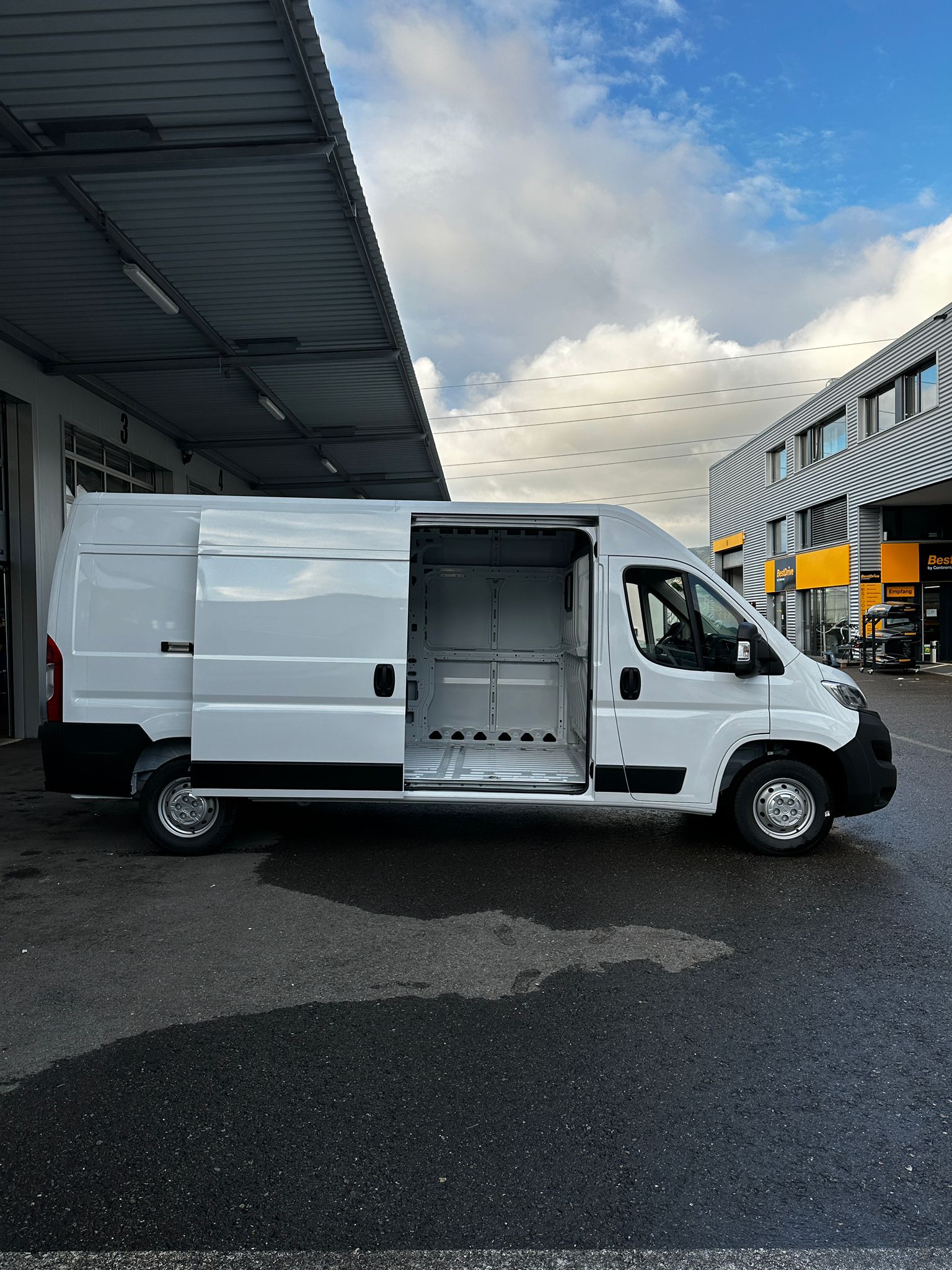 OPEL Movano 2.2 d 3,5t L3H2 Essentia-image-4