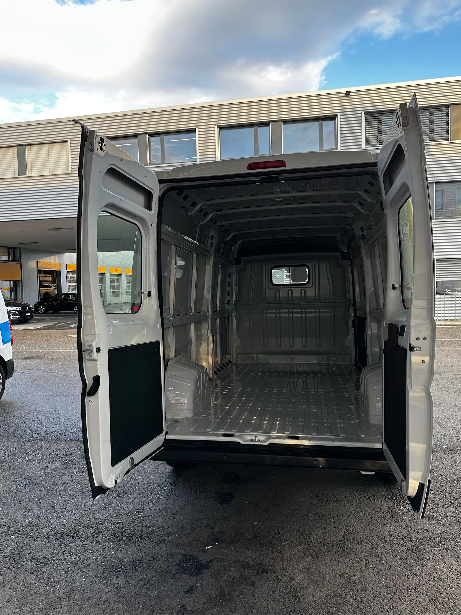 OPEL Movano 2.2 d 3,5t L3H2 Essentia-image-7