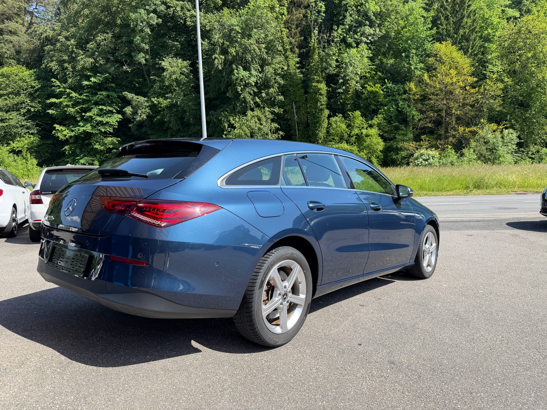MERCEDES-BENZ CLA Shooting Brake 250 e 8G-DCT Style-image-3