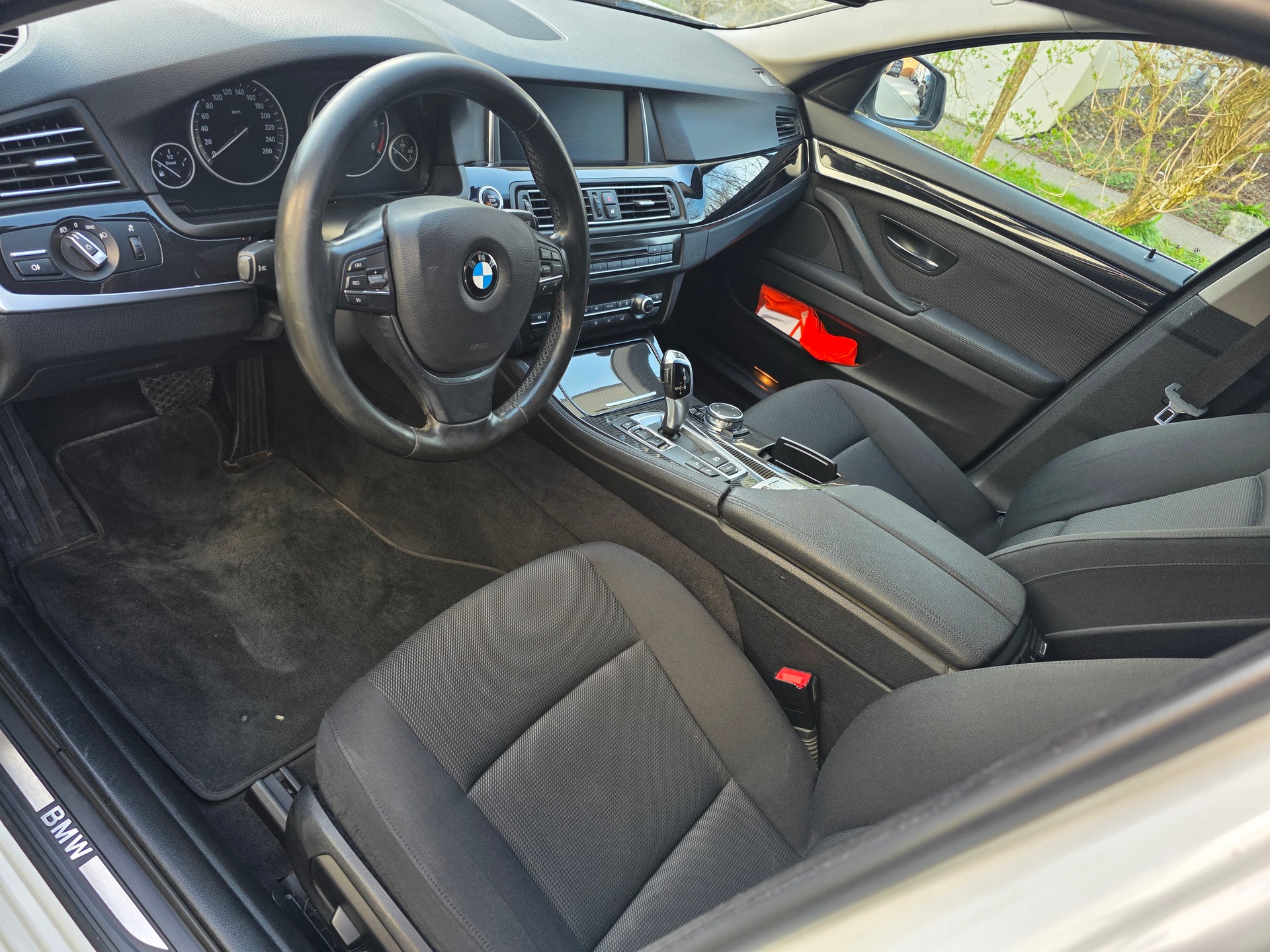 BMW 520d Touring xDrive Steptronic-image-7