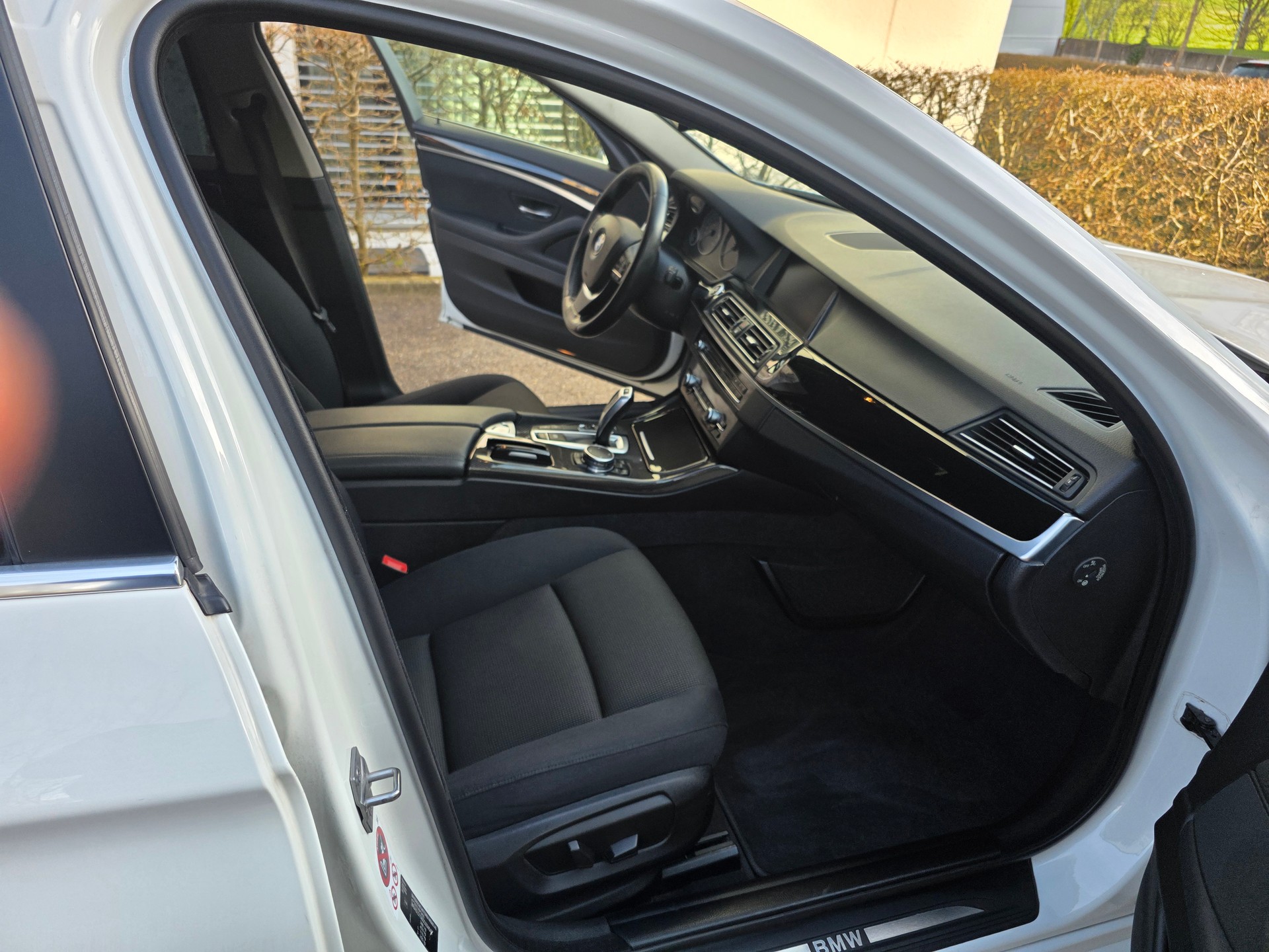 BMW 520d Touring xDrive Steptronic-image-9