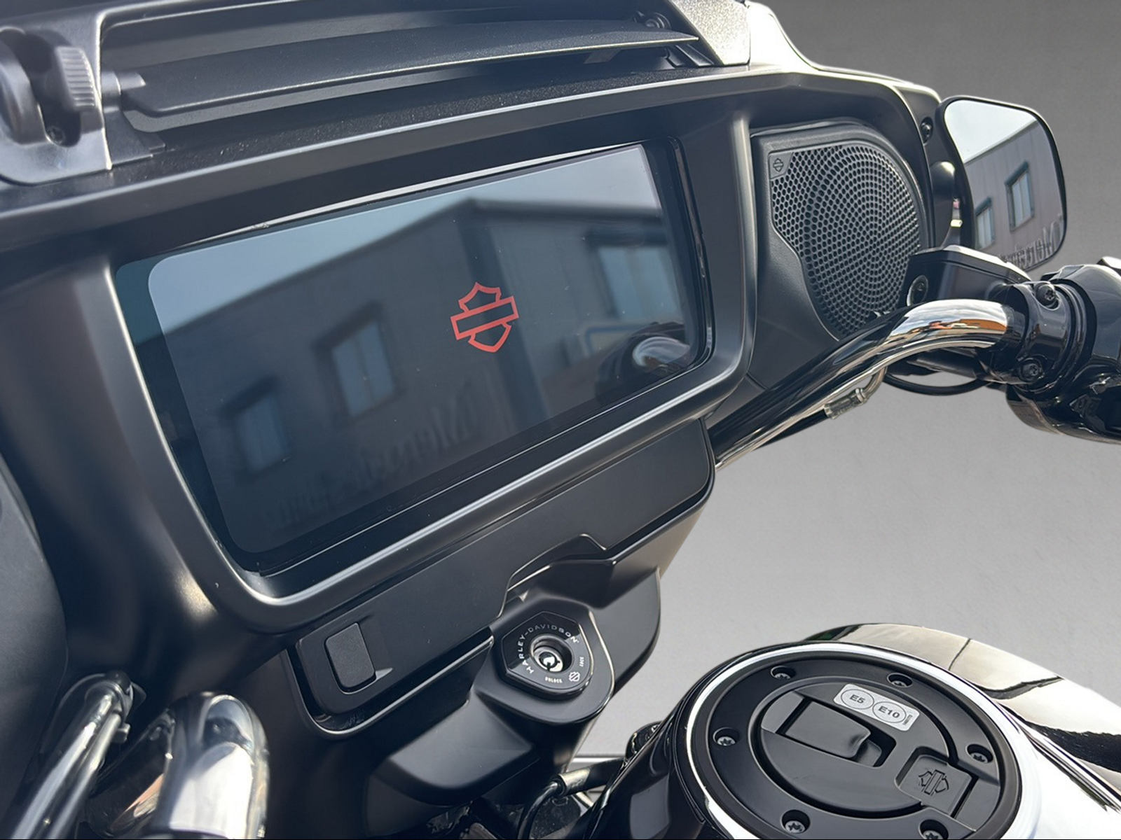 HARLEY-DAVIDSON FLHX Street Glide 117-image-8