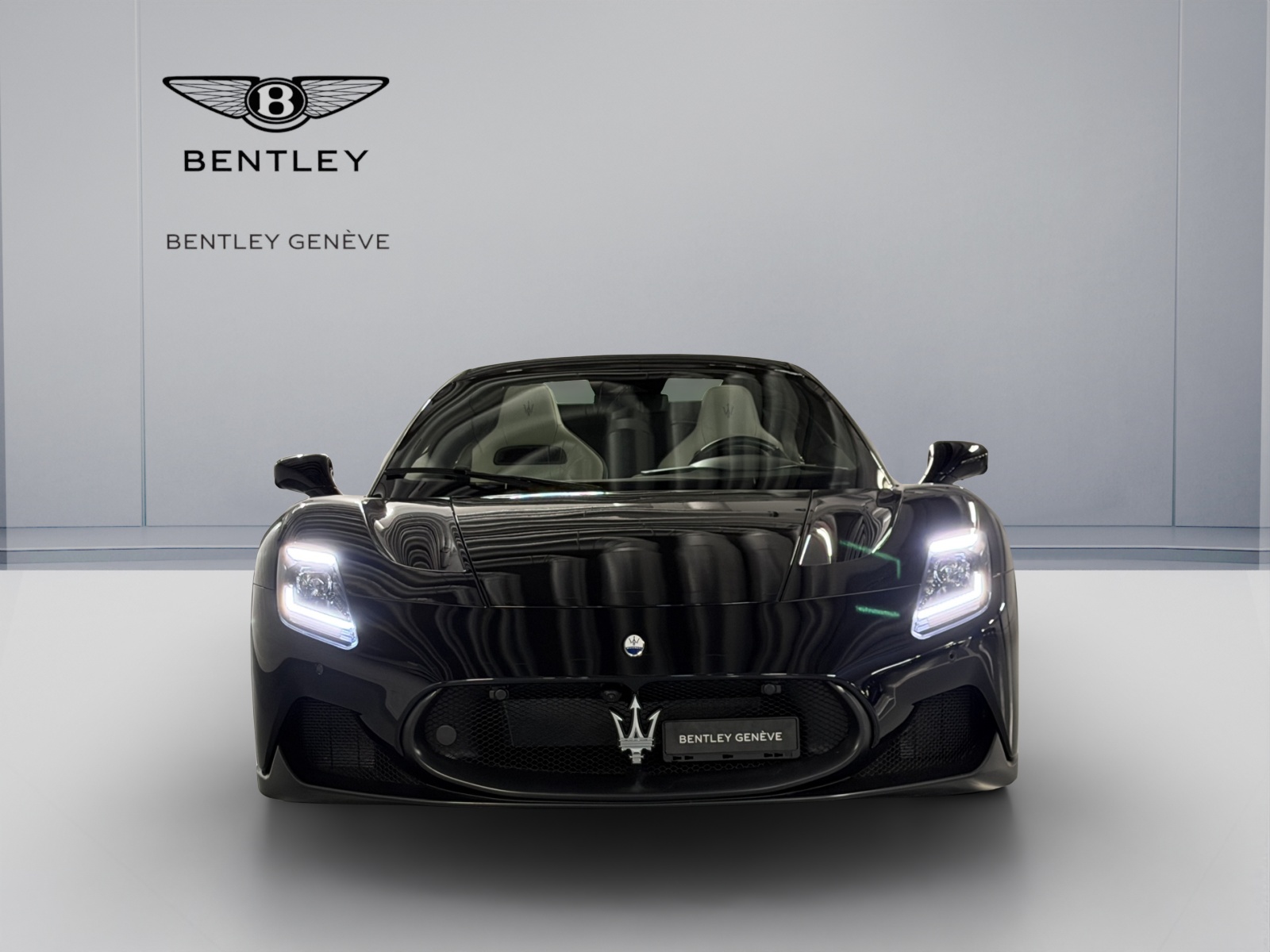 MASERATI MC 20 Cielo-showroom-element-1